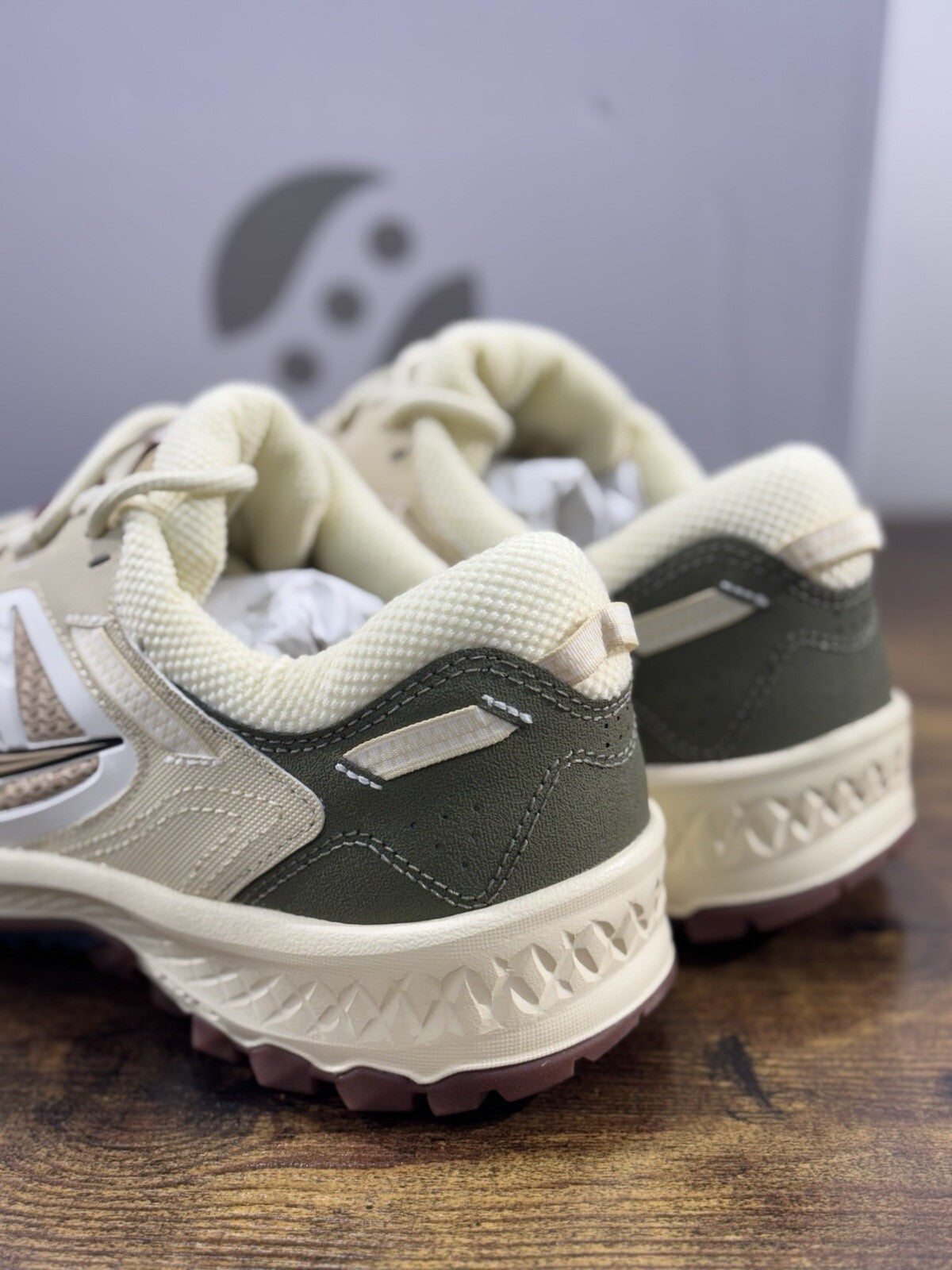 Saucony Grid Peak Sneaker Uomo Tan Green    Casual Saucony Trail Sneaker 42.5
