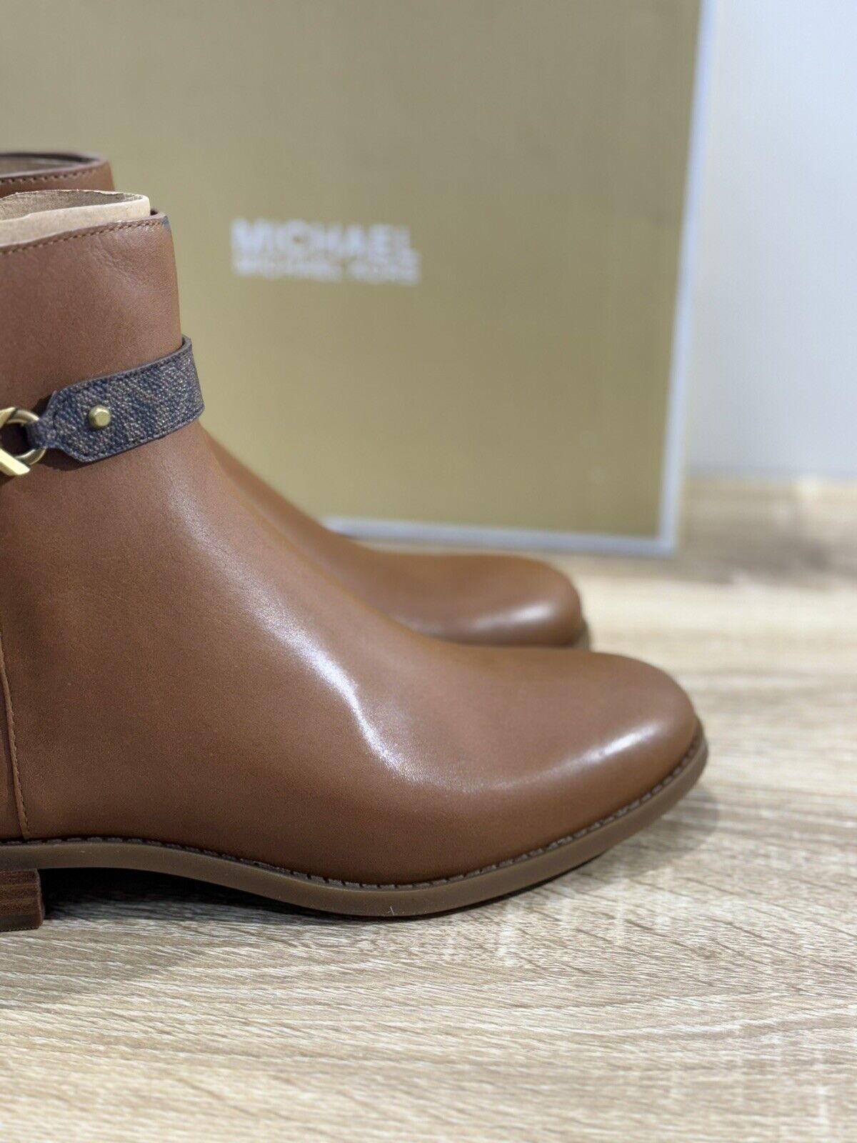 Michael  Kors Farrah Flat  Bootie Cuoio  Chelsea Boot  Extra Light Pelle 38.5