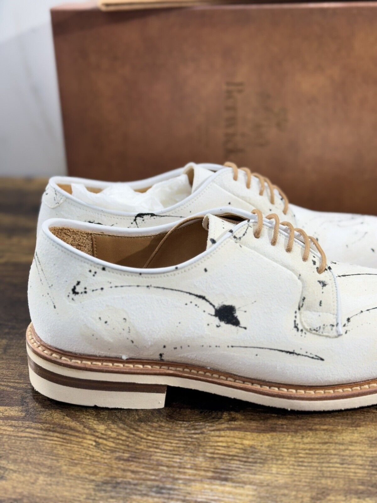 Berwick 1707 Derby Uomo Suede Bianco  Limited Edit.  Dipinta A Mano Vibram 41