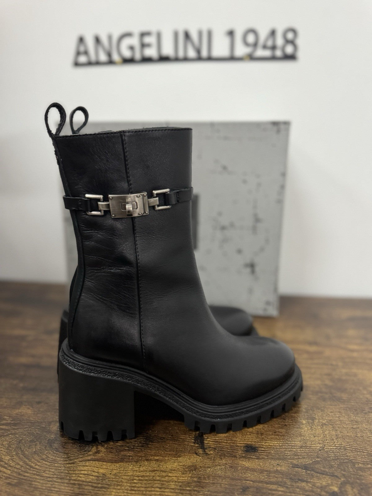Gio + Stivaletto Pelle Nera    Extra Light Donna 36