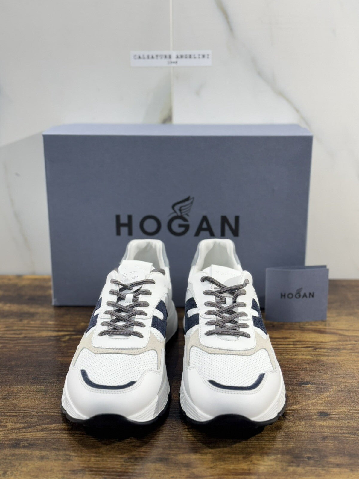 Hogan Hyper light  sneaker Pelle Bianca   memory foam Luxury Hogan Men 44