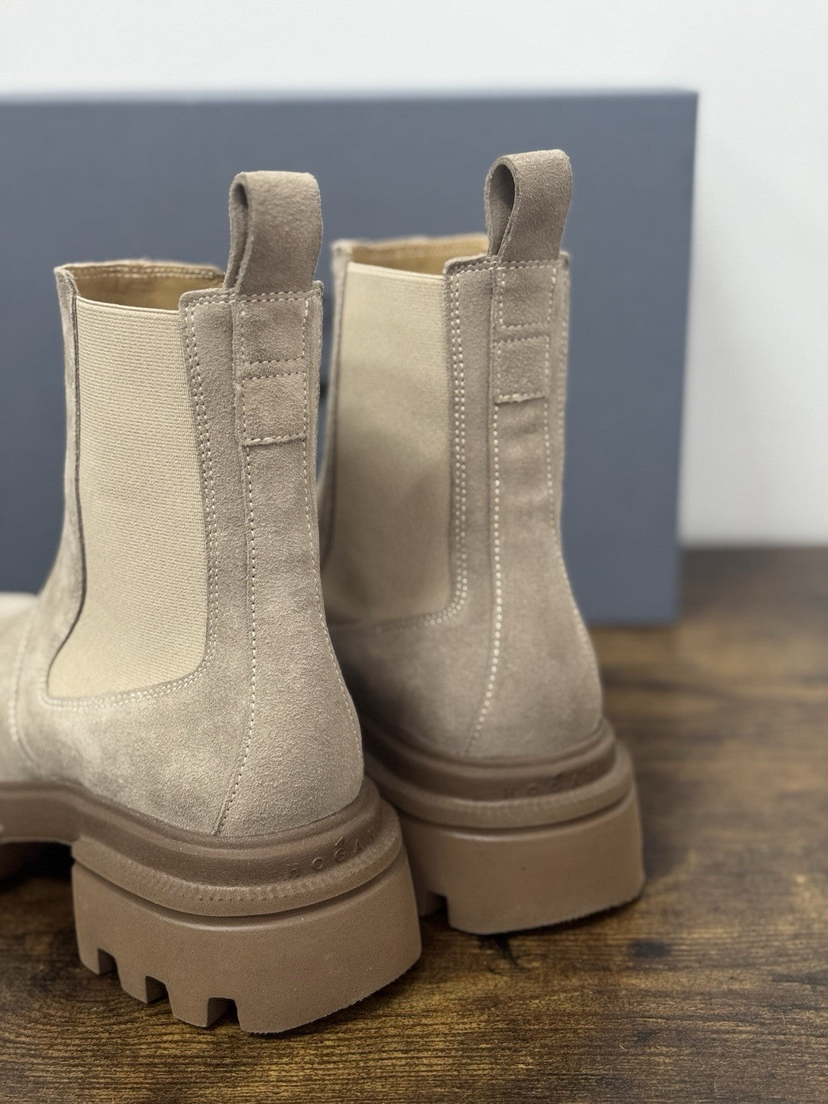 Hogan H674 Chelsea  Boot Pelle Suede Beige  Extra Light Memory Foam Donna 36.5