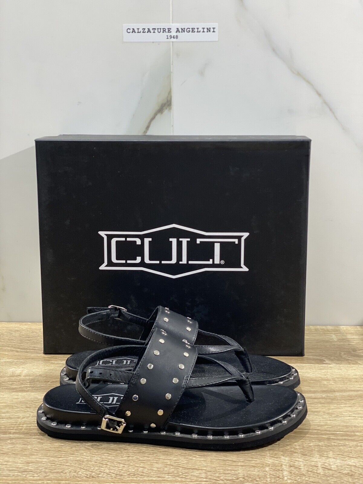 Cult Roshelle Thong Sandal Borchie Donna Pelle Nero Extra Light Cult Scarpe 37