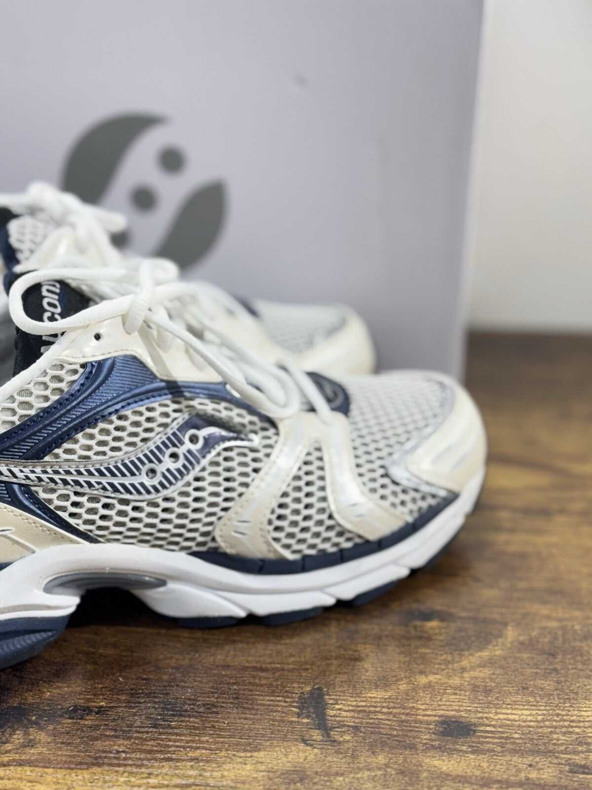 Saucony ProGrid Triumph 4  Sneaker Uomo     Casual Saucony White Navy 40.5