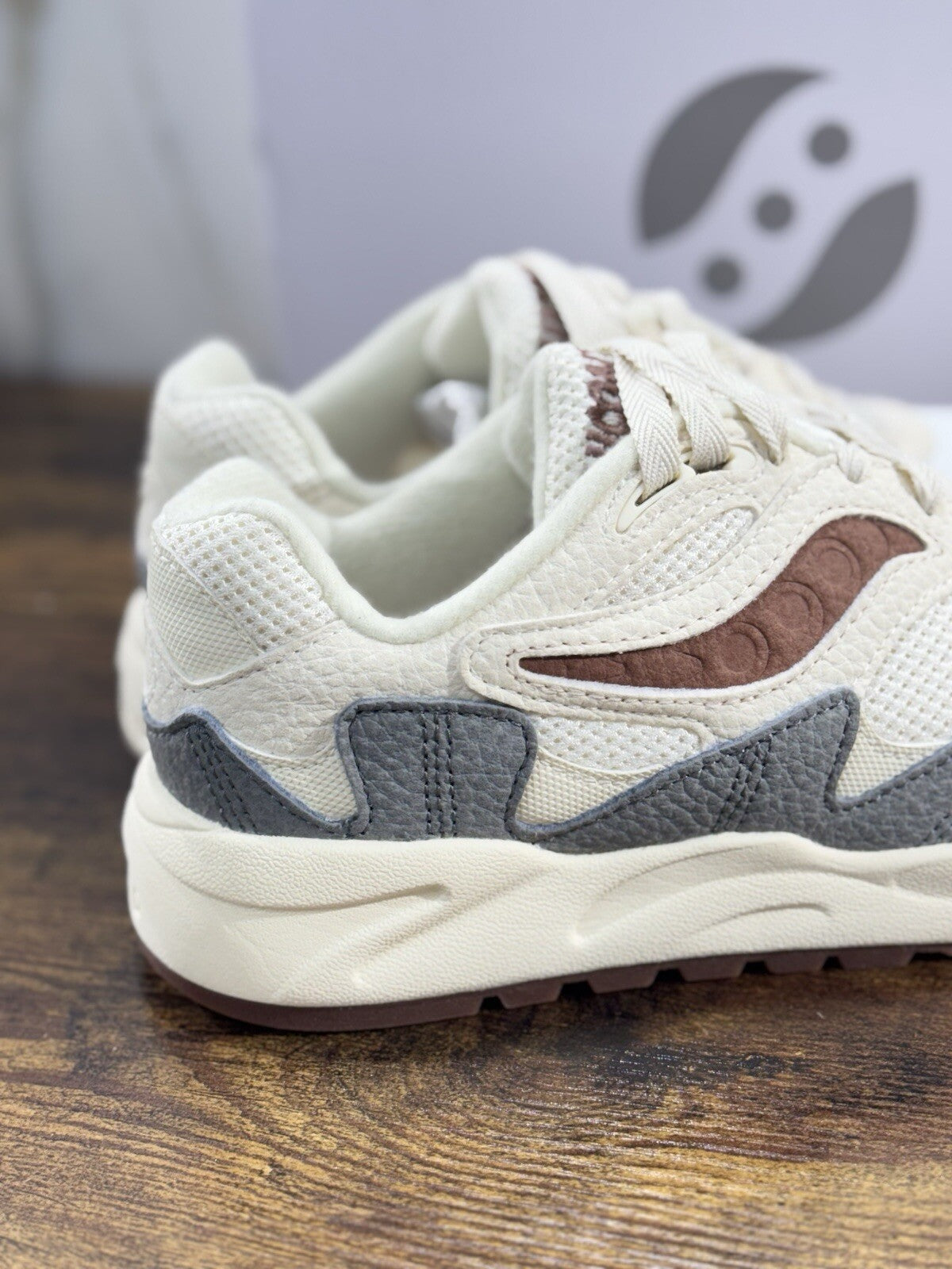 Saucony Grid Shadow 2 Sneaker Uomo Sand Brown  Pelle Casual Saucony 41