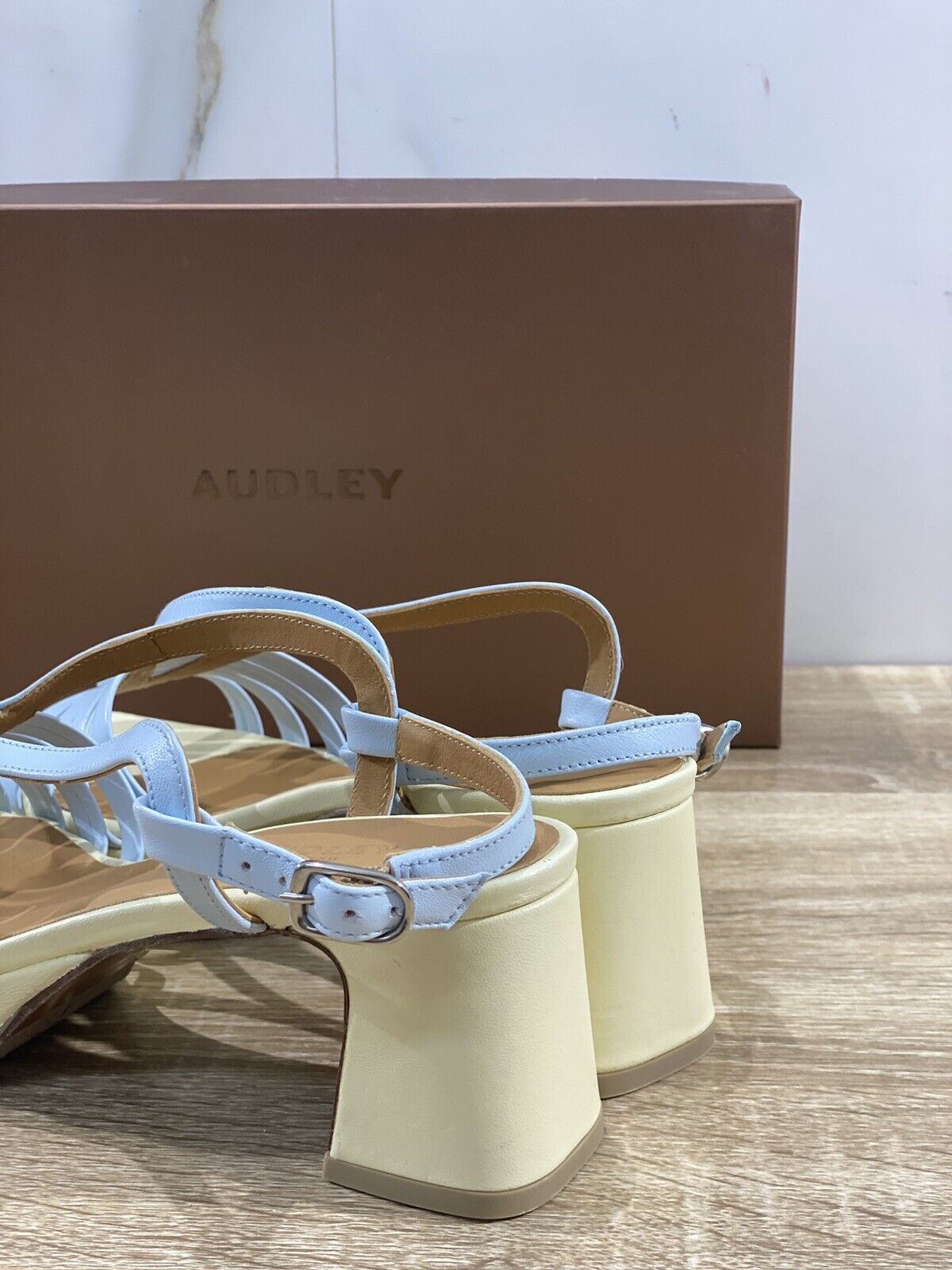 Audley London Sandalo Donna In Pelle Cielo Con Tacco 40