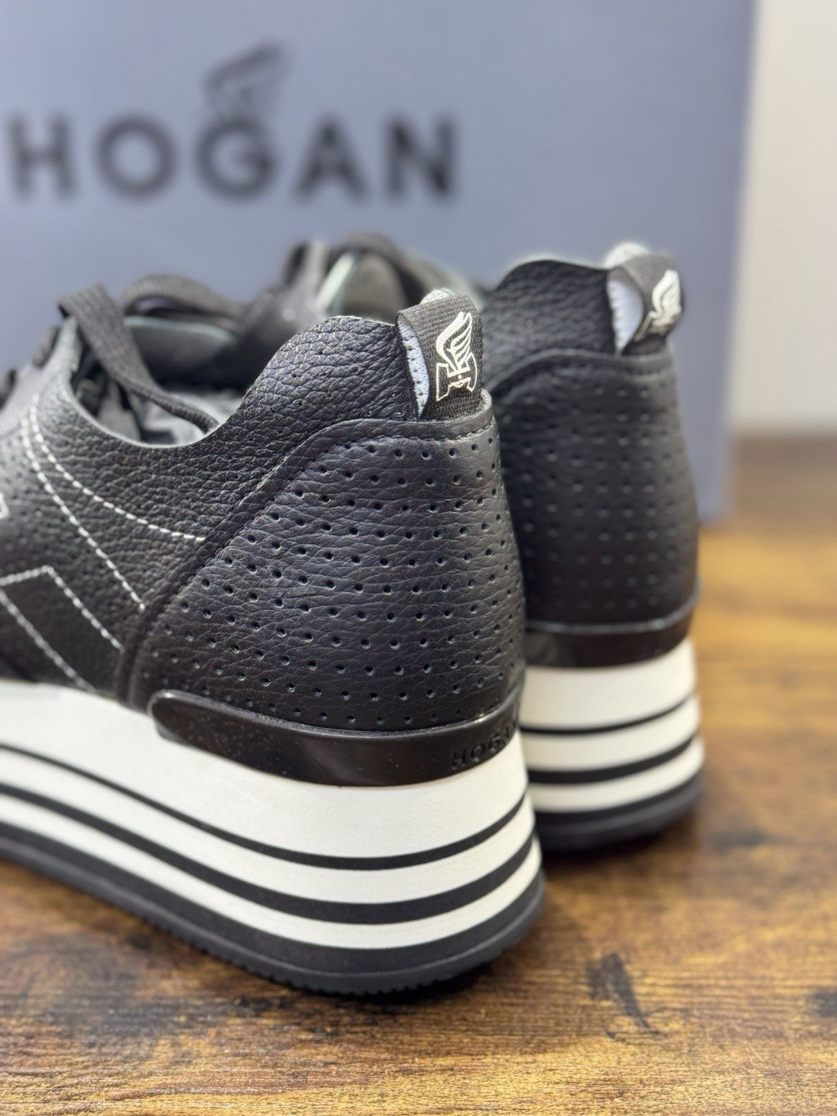 Hogan H283 Sneaker Zeppa Pelle Nero  Casual Hogan Donna 39