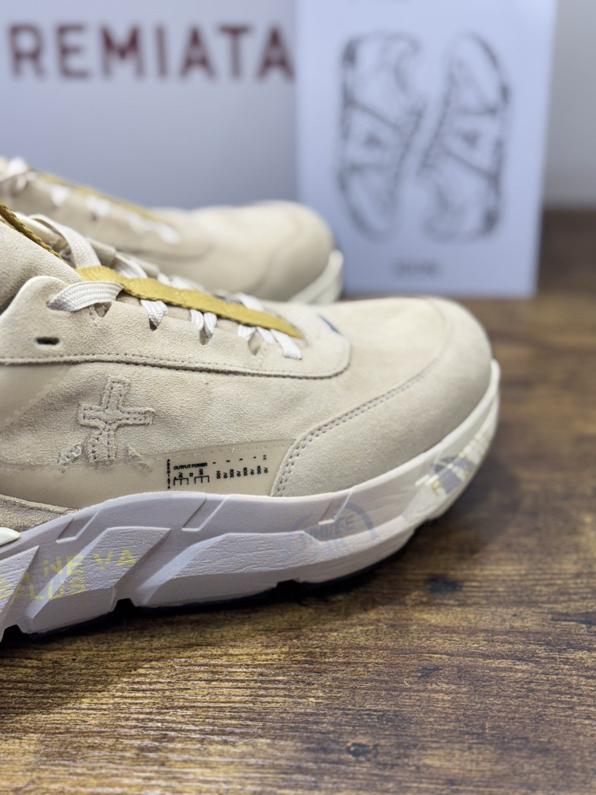 Premiata Sneaker Devind 446 Vibram Sole Beige  Casual Premiata Scarpa Donna 38