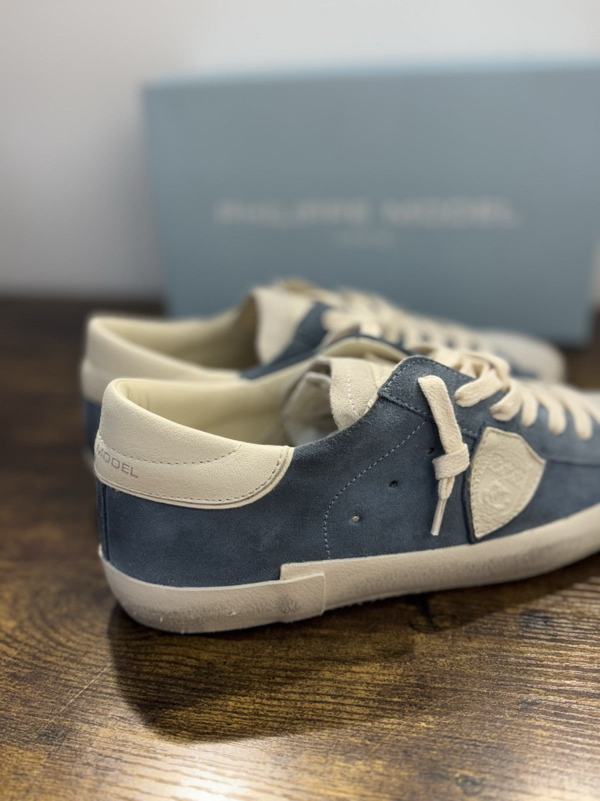 Philippe Model Paris Low Pelle Suede Celeste   Casual Sneaker Uomo 45