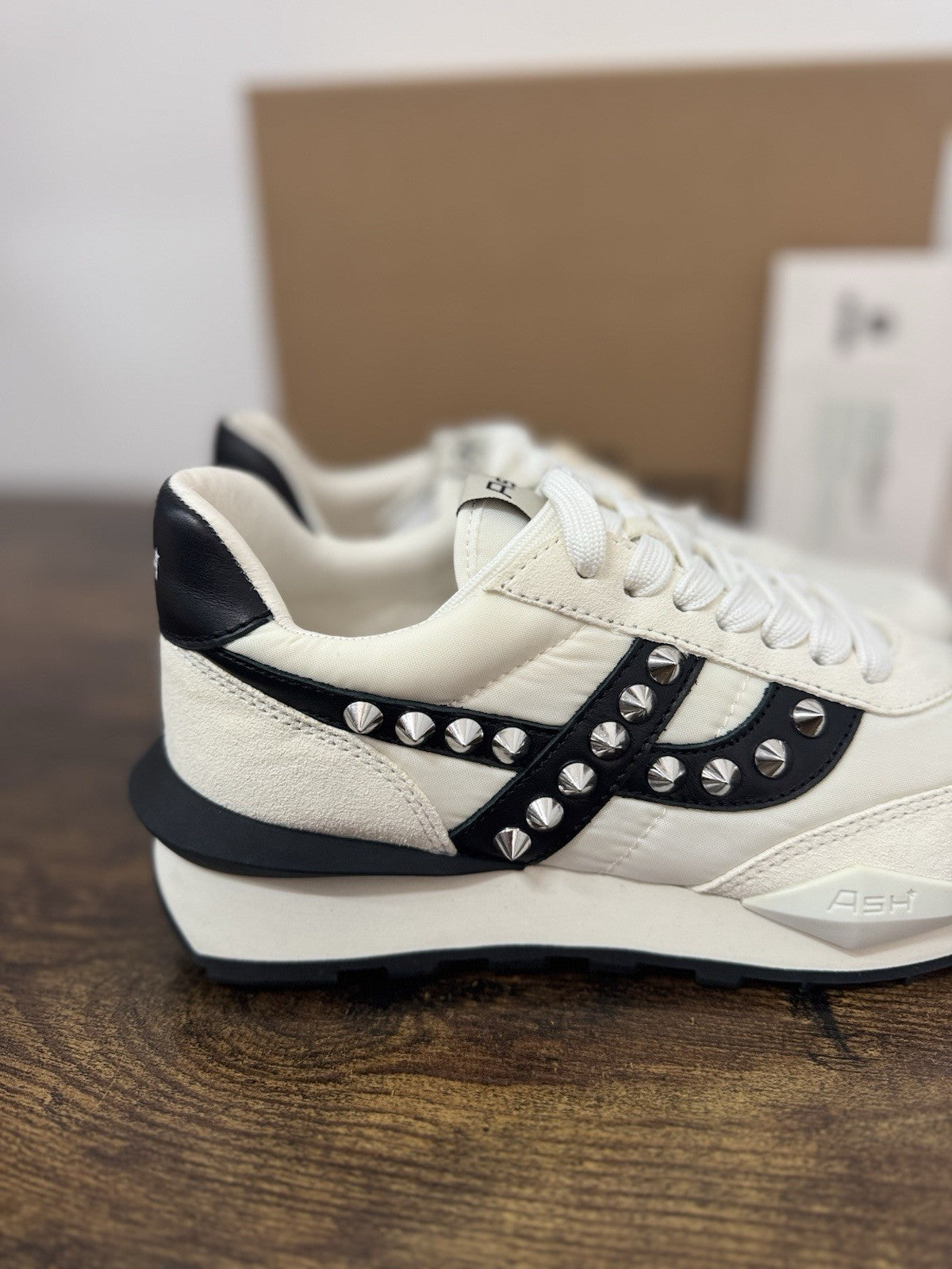 Ash Spider Studs Sneaker Suede Bianco Casual Ash Donna 37
