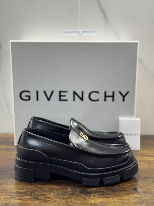 Givenchy Terra  Mocassino Logo 4 G  Pelle Nero Donna 38