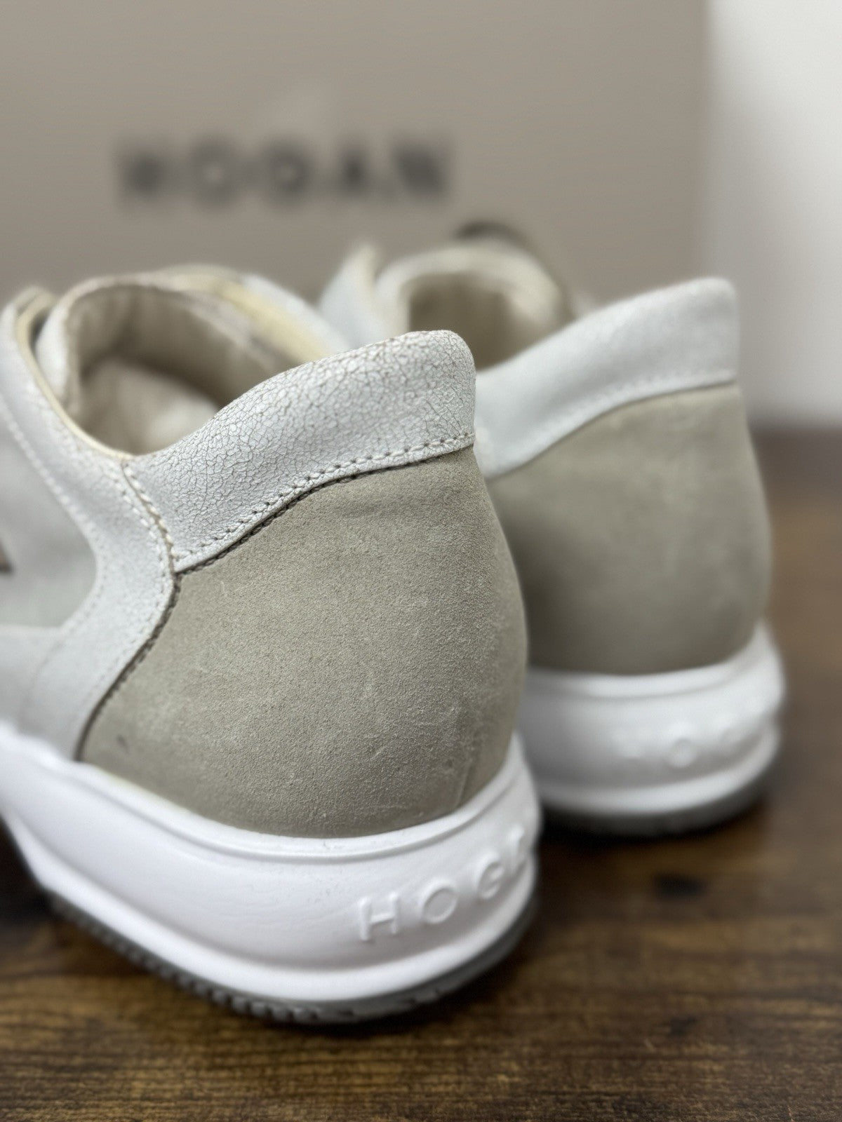 Hogan New Interactive  Pelle Suede Bianca Vintage Casual Sneaker Hogan Uomo 41.5