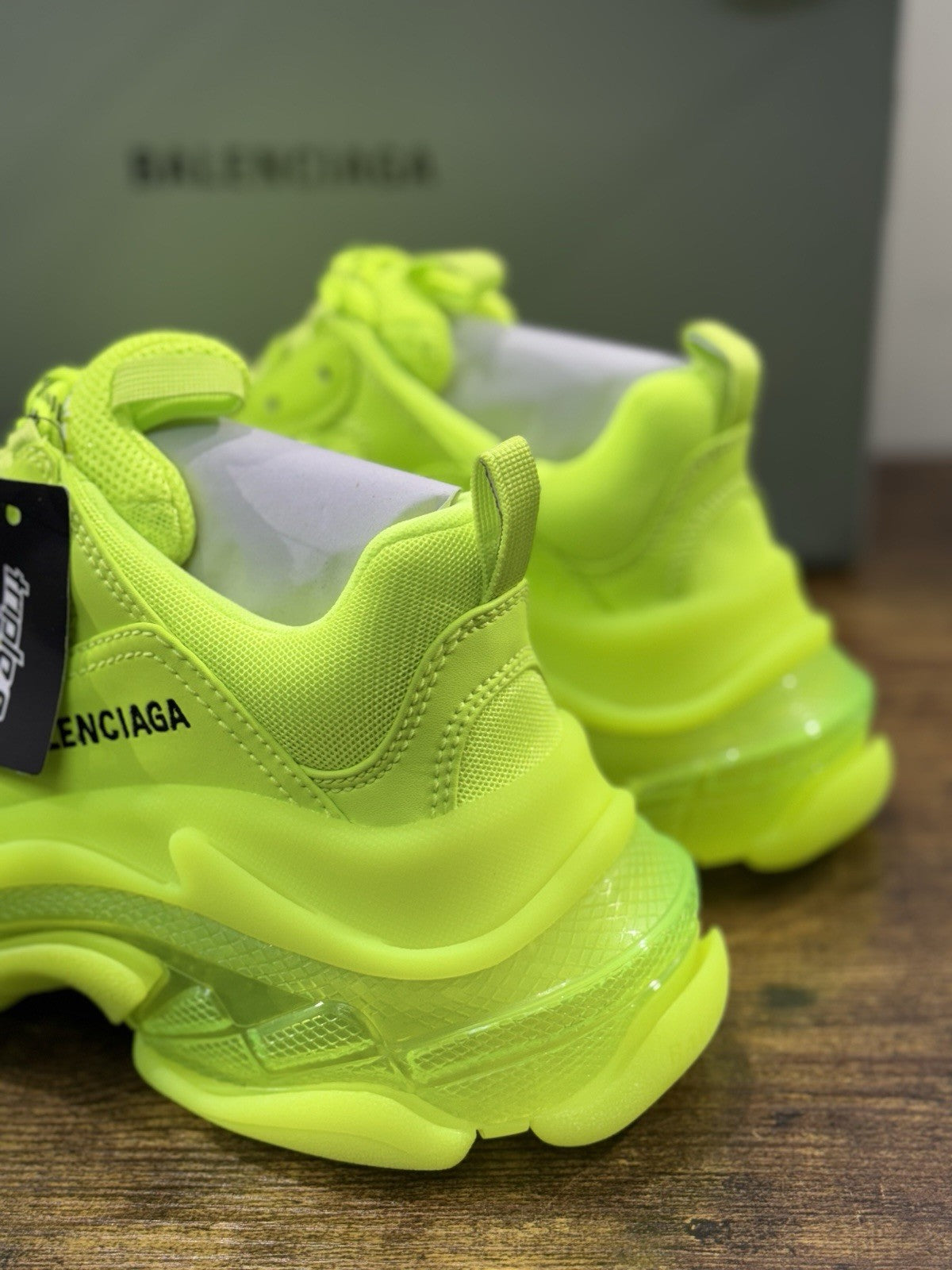 Balenciaga Triple S Clear Sole Fluo  Casual Luxury Balenciaga Donna 38