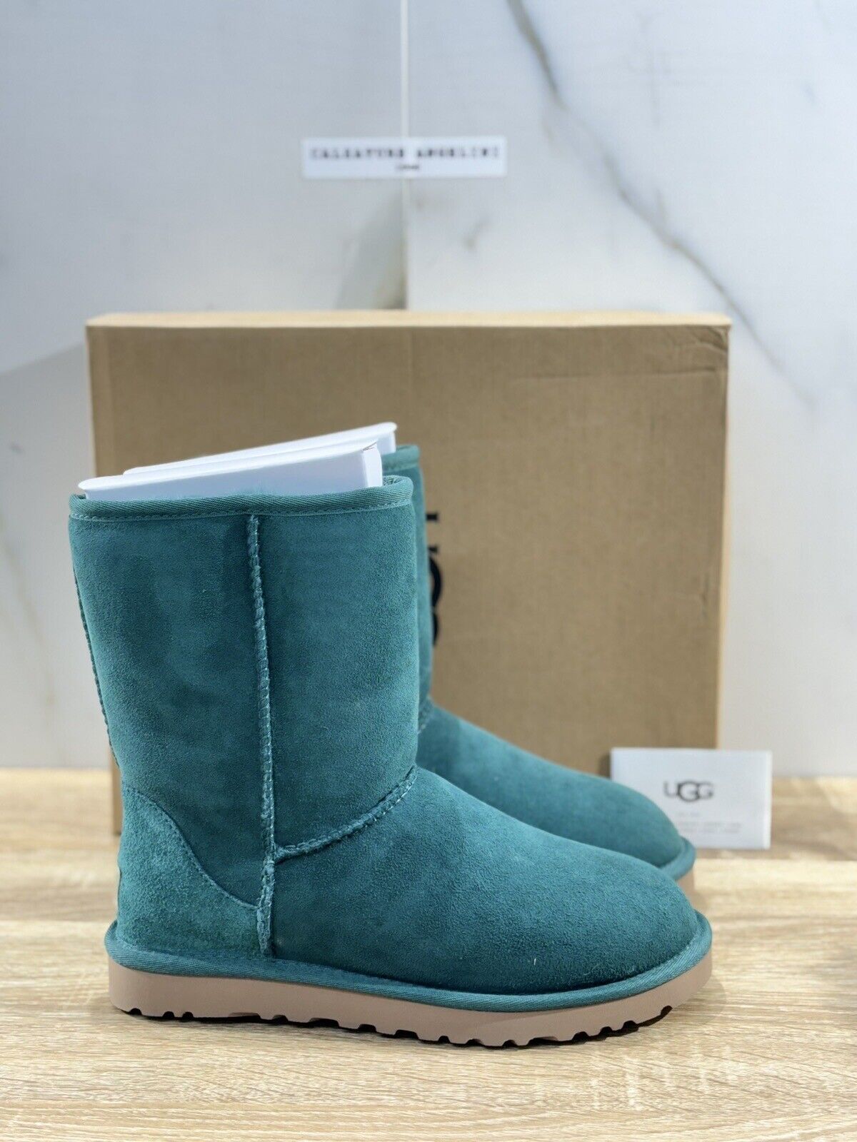 Ugg W classic Short Verde   stivaletto Donna   suede 37