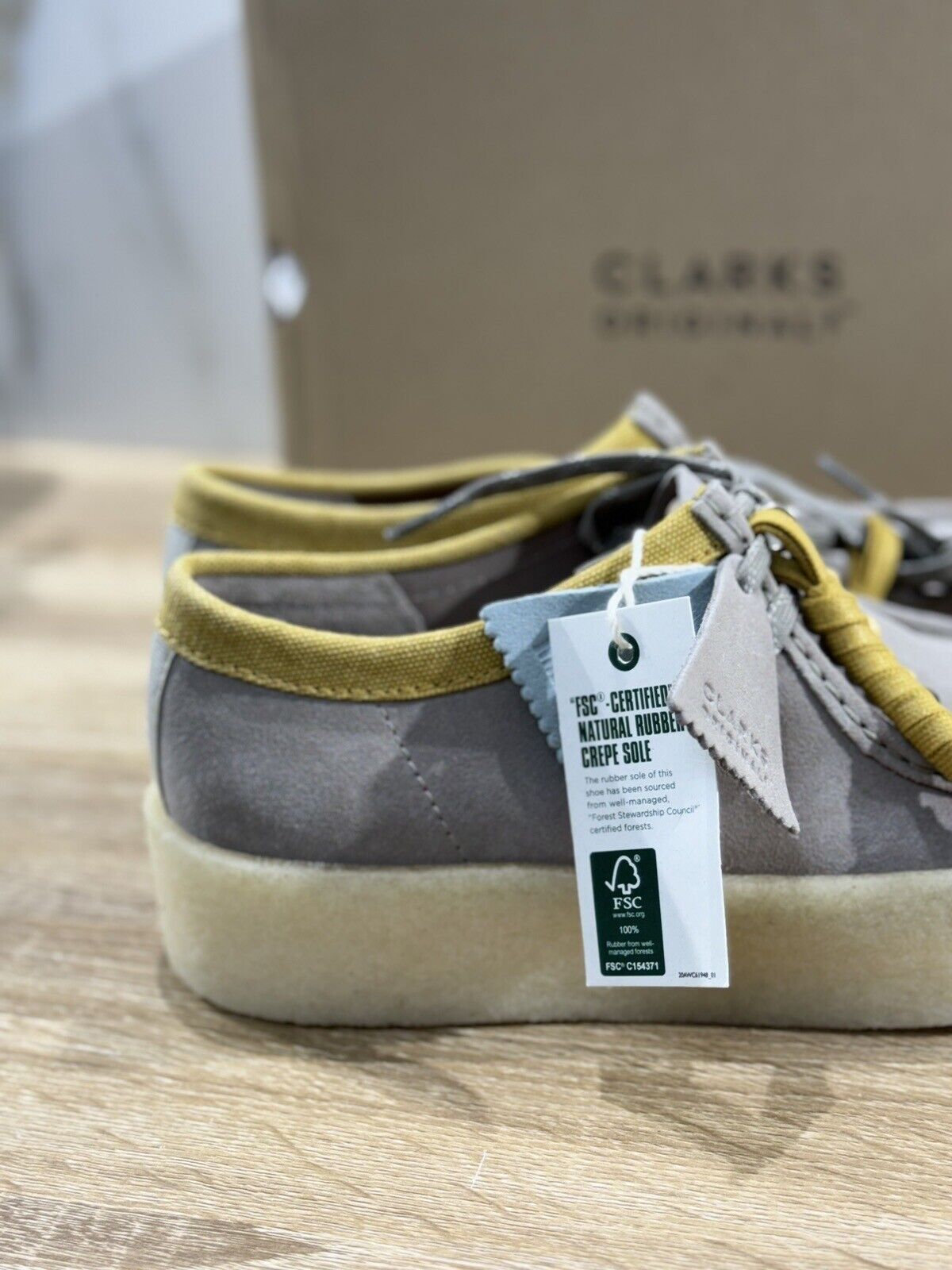 Clarks Wallabee Cup Scarpa Uomo Stone Suede Icon Clarks Men Shoes 41.5