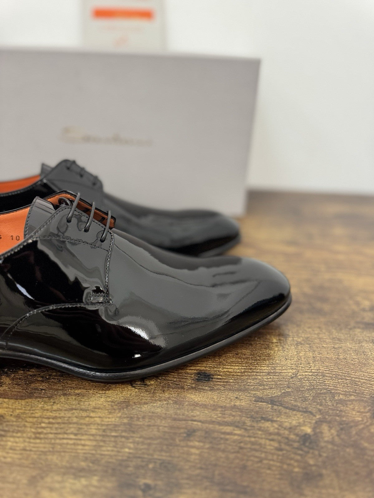 Santoni Stringata In Pelle Vernice Nera  Luxury Scarpa Santoni Uomo 43