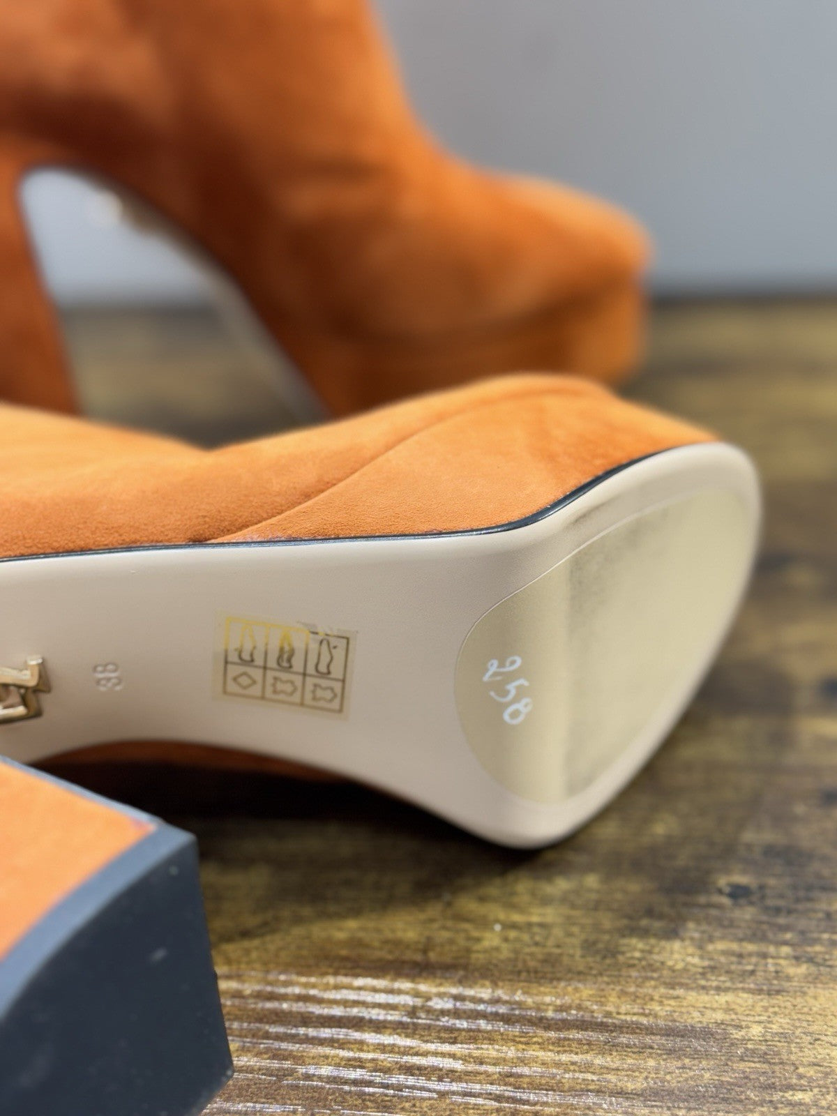 Lola Cruz stivaleletto Donna In Pelle Suede Arancio    luxury boot woman 38