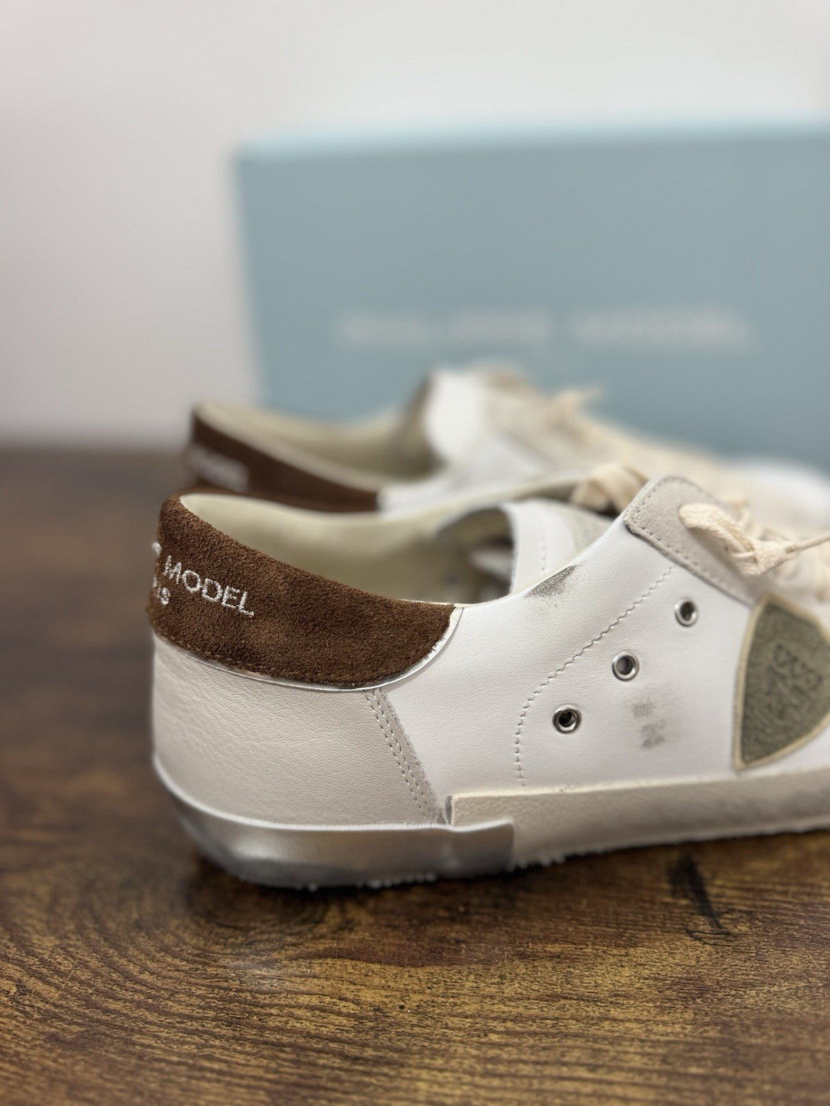 Philippe Model Paris Low Pelle Latte Olive       Casual Sneaker Uomo 43