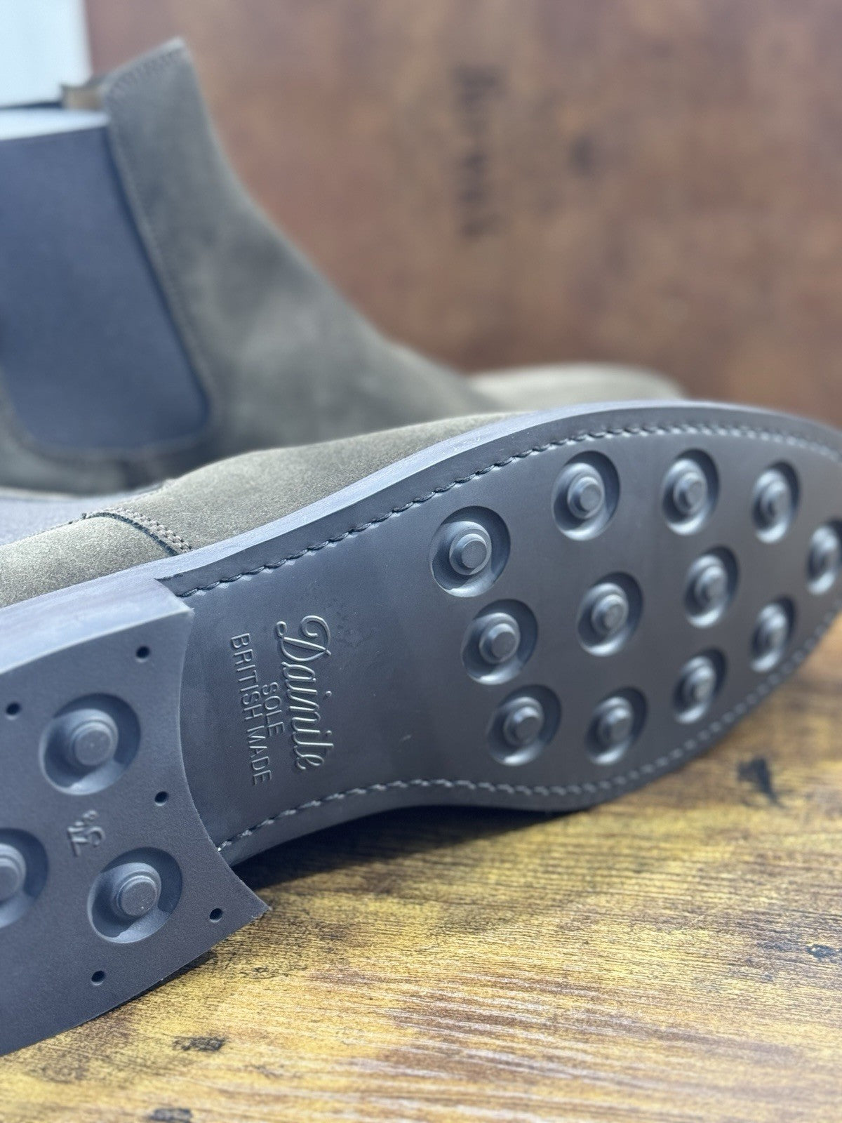 Berwick 1707 Chelsea Boot Uomo Suede Terra  Fondo Dainite Uomo 44