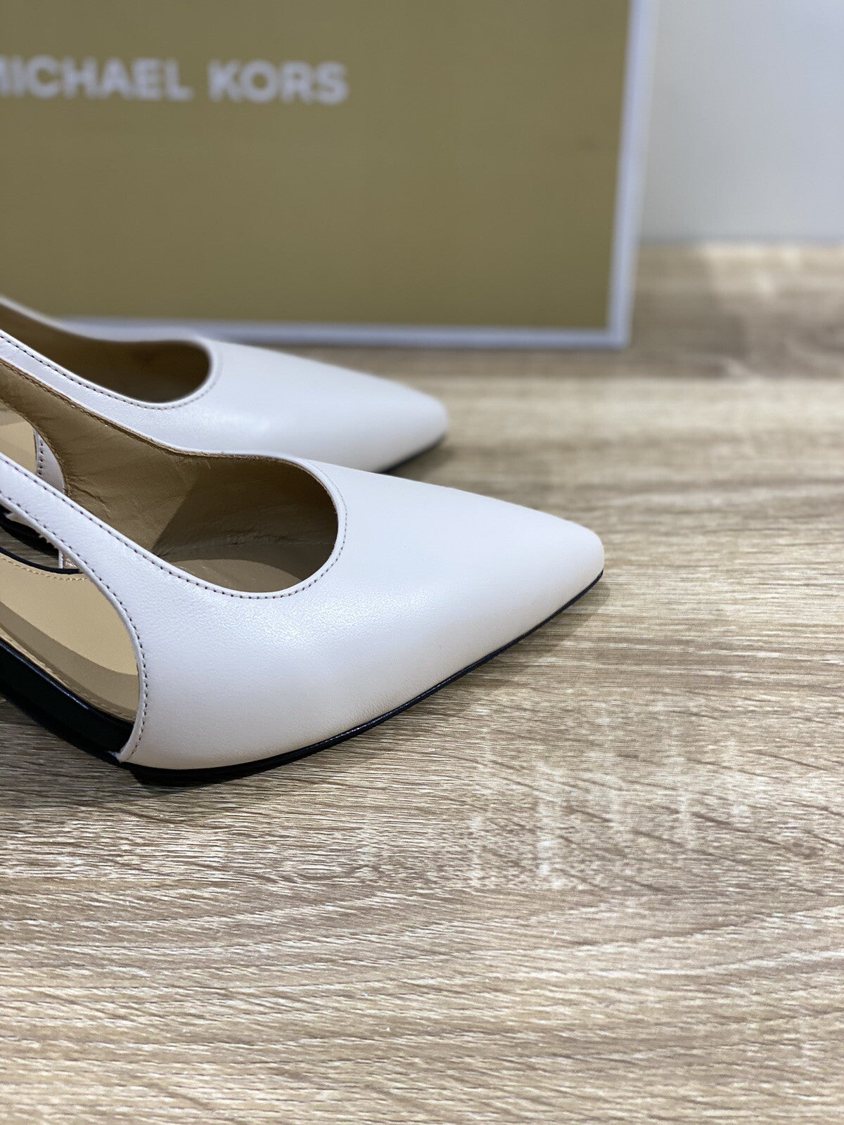 Michael Kors scarpa donna sling back flex pump pelle nera crema con tacco 40