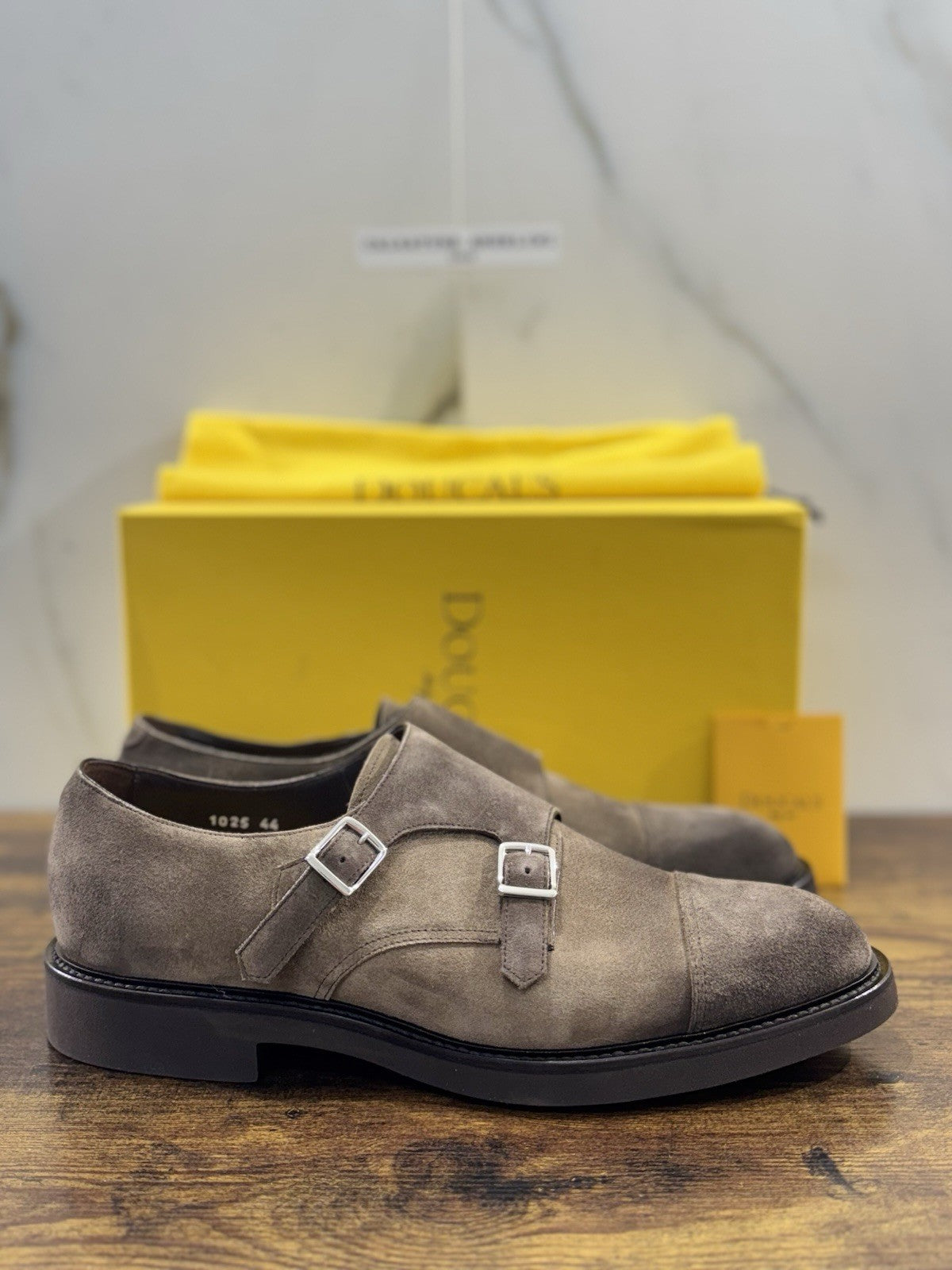 Doucal’s Doppia Fibbia    Uomo Suede     Luxury Men Doucal’s Extra Light 42.5