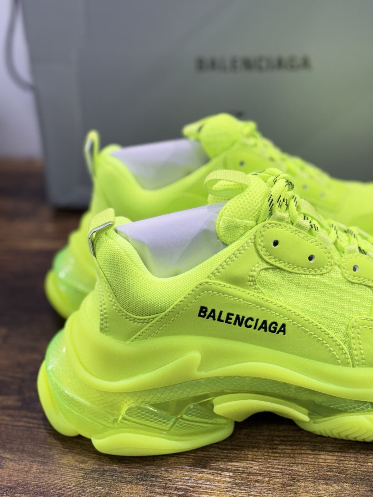 Balenciaga Triple S Clear Sole Fluo  Casual Luxury Balenciaga Donna 38