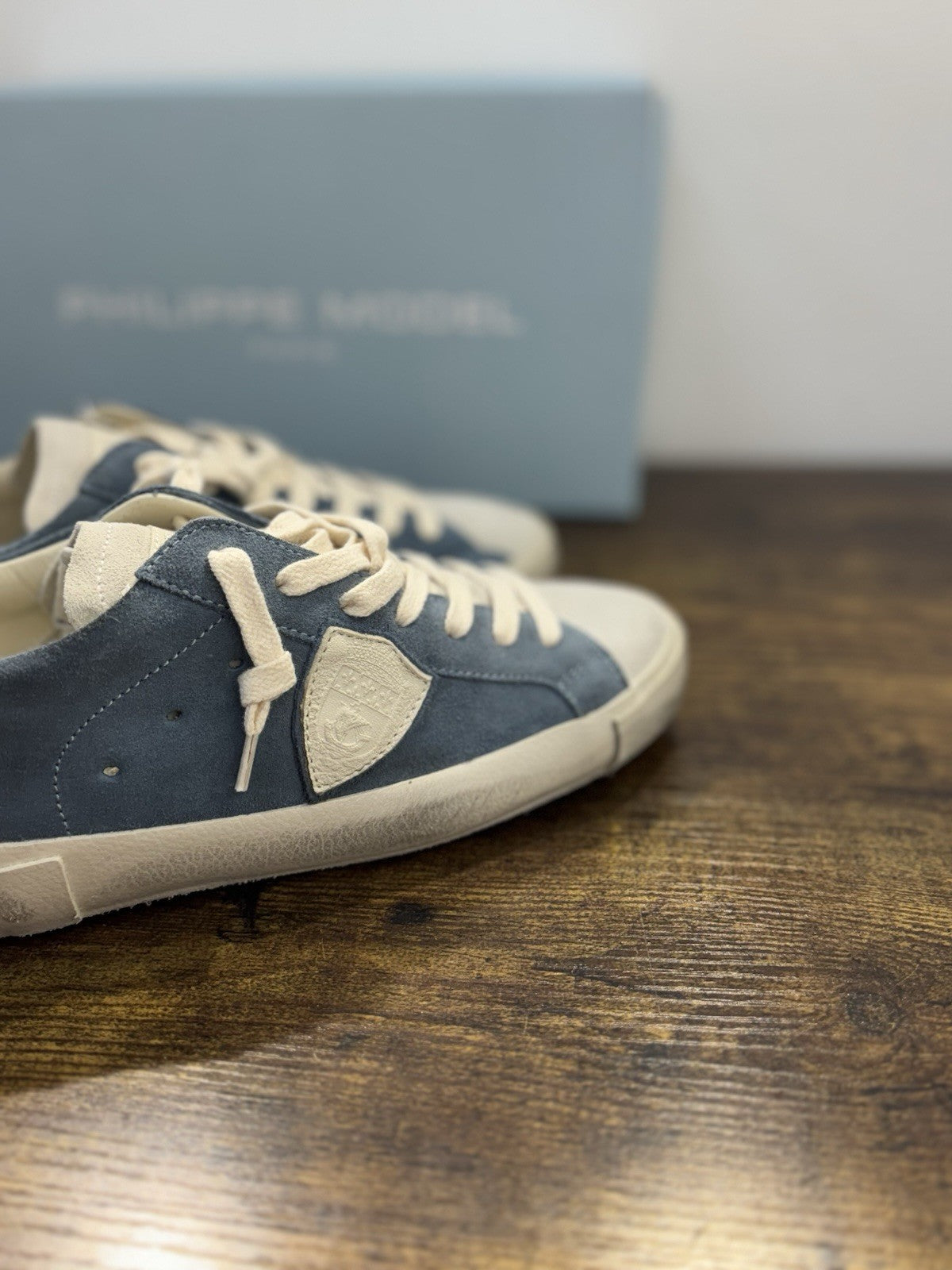 Philippe Model Paris Low Pelle Suede Celeste   Casual Sneaker Uomo 45