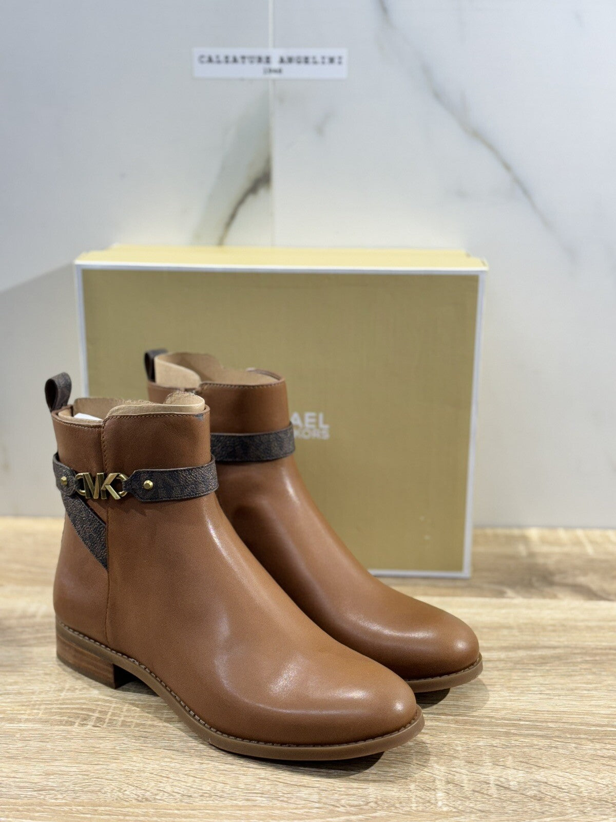 Michael  Kors Farrah Flat  Bootie Cuoio  Chelsea Boot  Extra Light Pelle 39.5