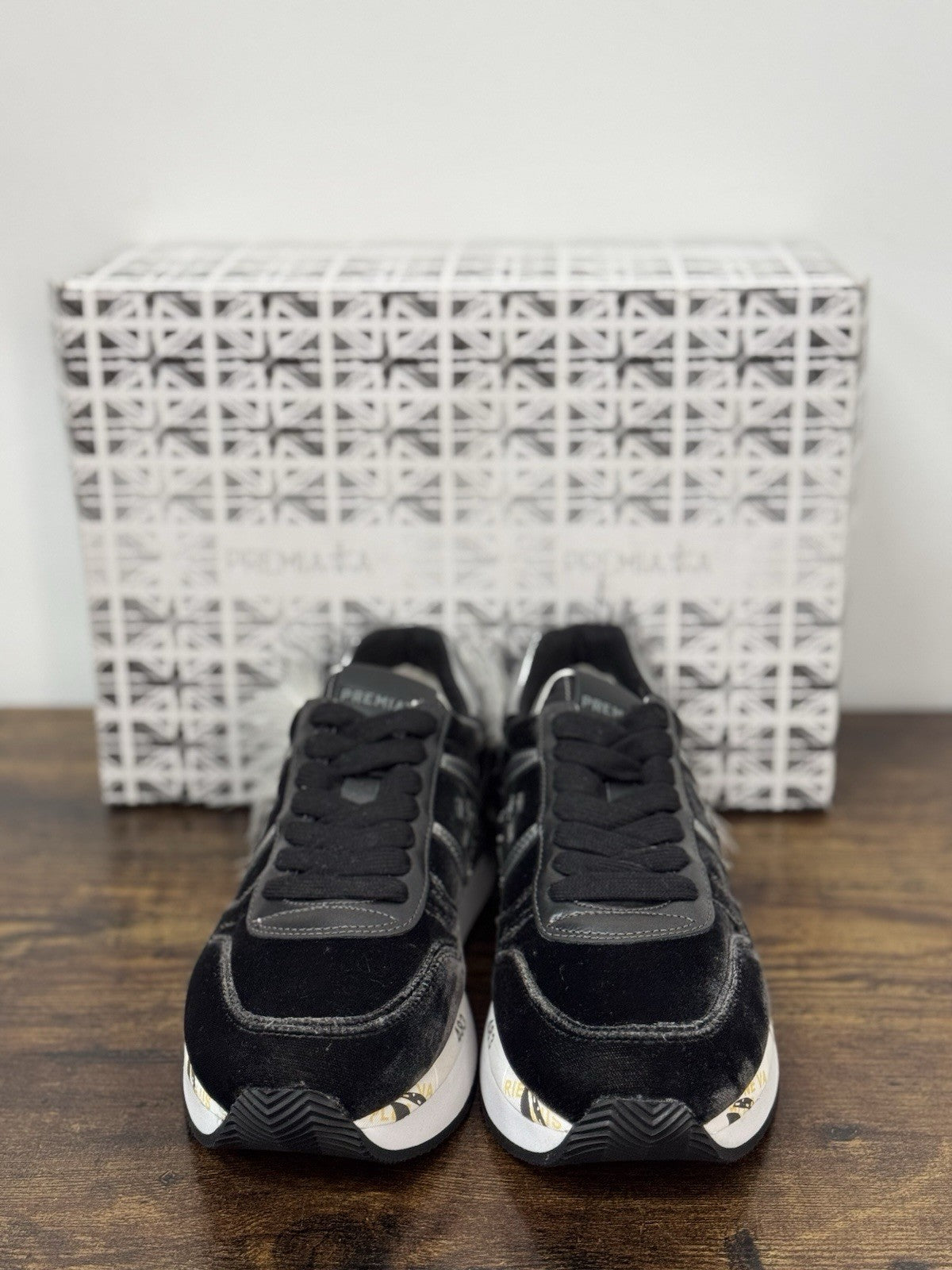 Premiata Sneaker Holly Velluto Nero     Casual Premiata Scarpa Donna 38