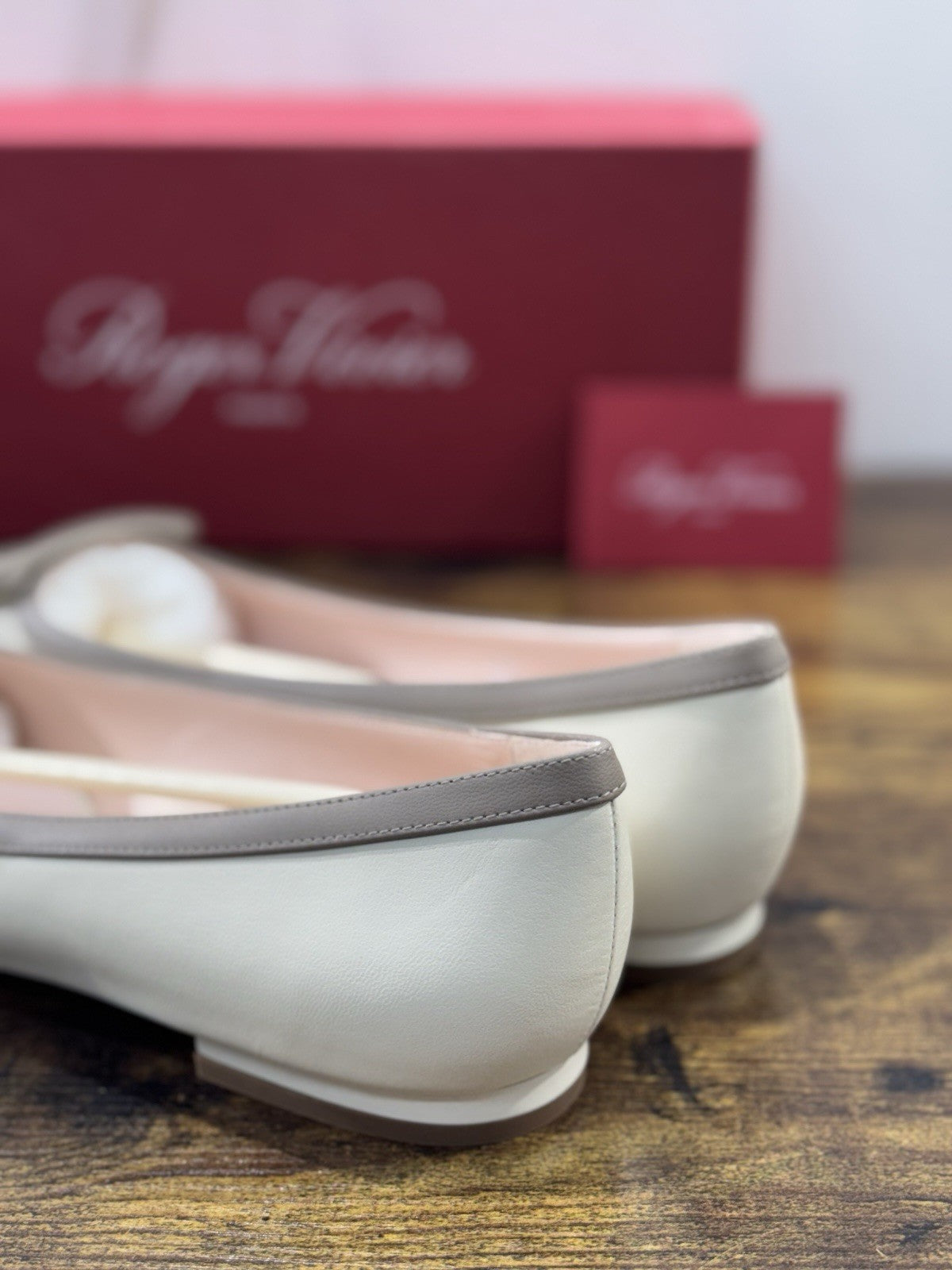 Roger Vivier Ballerina Gommettina Pelle Panna Luxury Donna 36.5