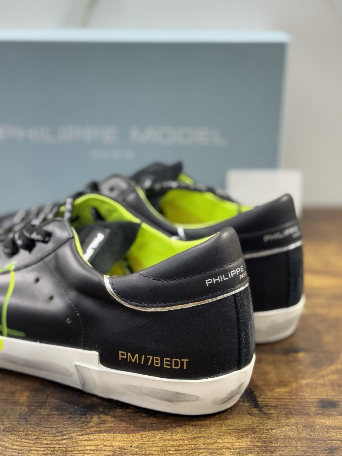 Philippe Model  Paris L u Pelle Nera    Casual Uomo 44
