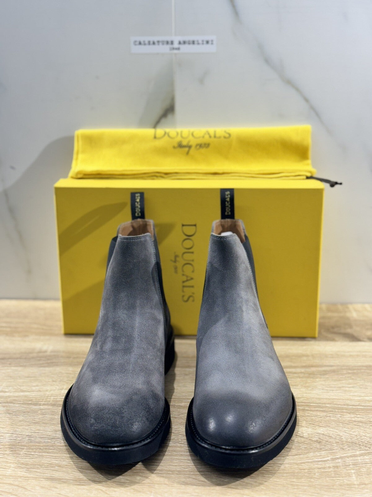 Doucal’s Chelsea Boot   Pelle Suede Grey    Luxury Men Doucal’s Shoes Boot 42.5