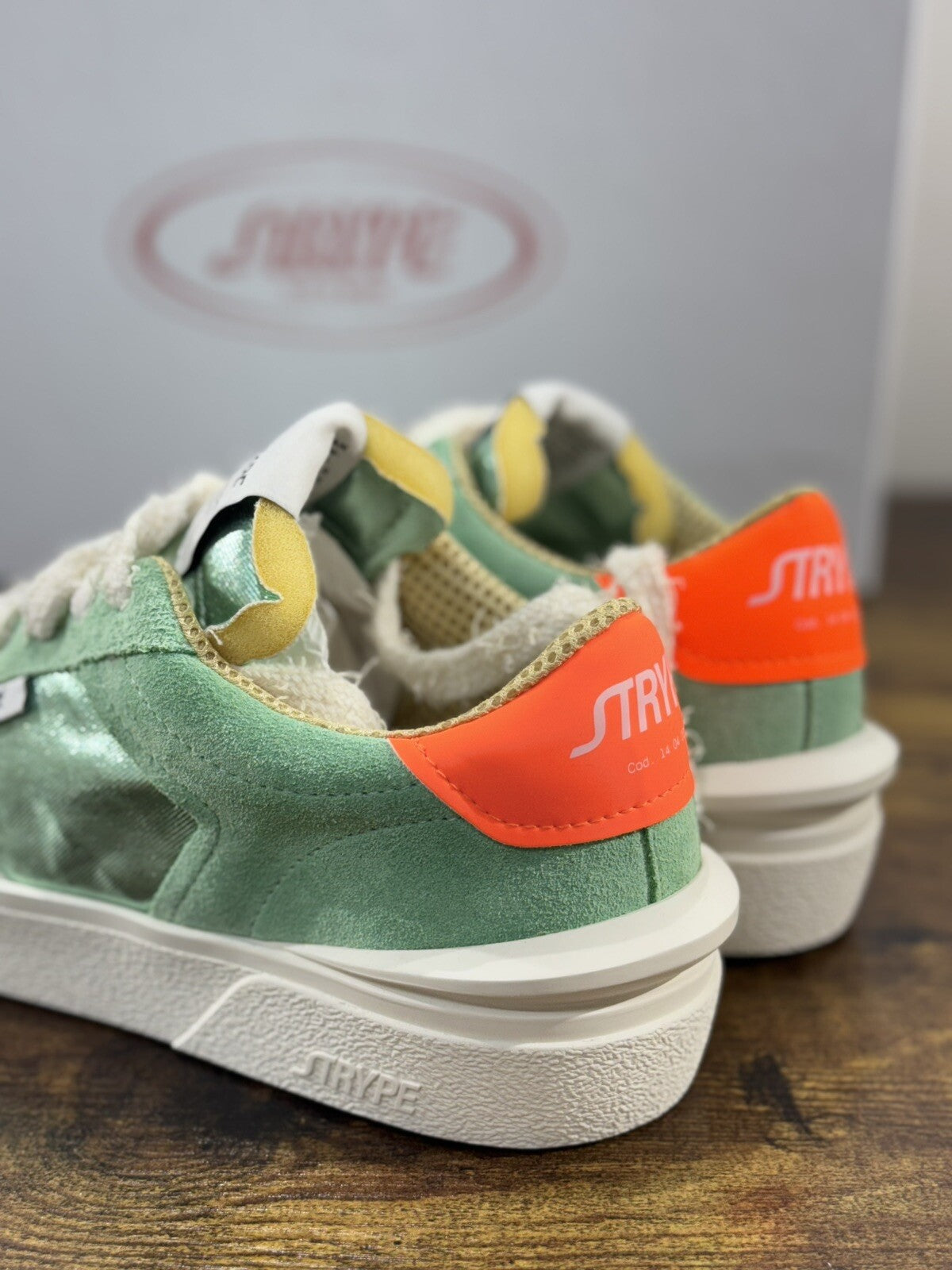 Strype Sneaker Donna  Low Top Pelle  Verde  Casual Woman Shoes 41