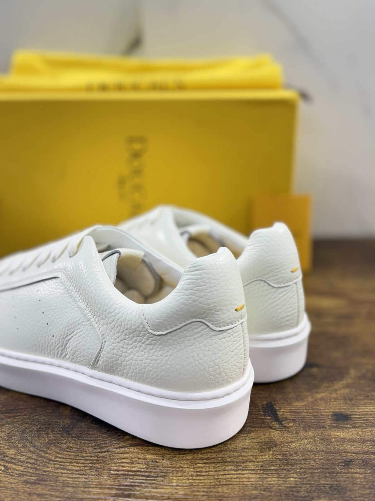 Doucal’s Sneaker Uomo Memory Foam Bianca PelleLuxury Men Doucal’s Extra L 41.5