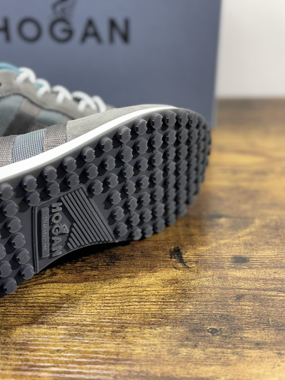 Hogan H429 sneaker uomo Pelle  Suede Grey hogan luxury men shoes 41.5