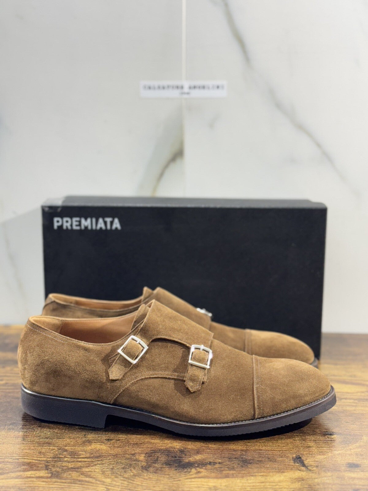 Premiata Scarpa Uomo Doppia Fibbia Suede Sigaro Fondo Vibram 44