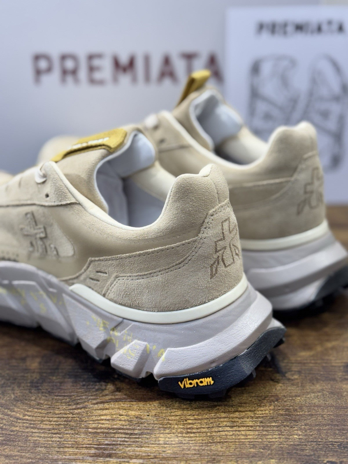Premiata Sneaker Devind 446 Vibram Sole Beige  Casual Premiata Scarpa Donna 39
