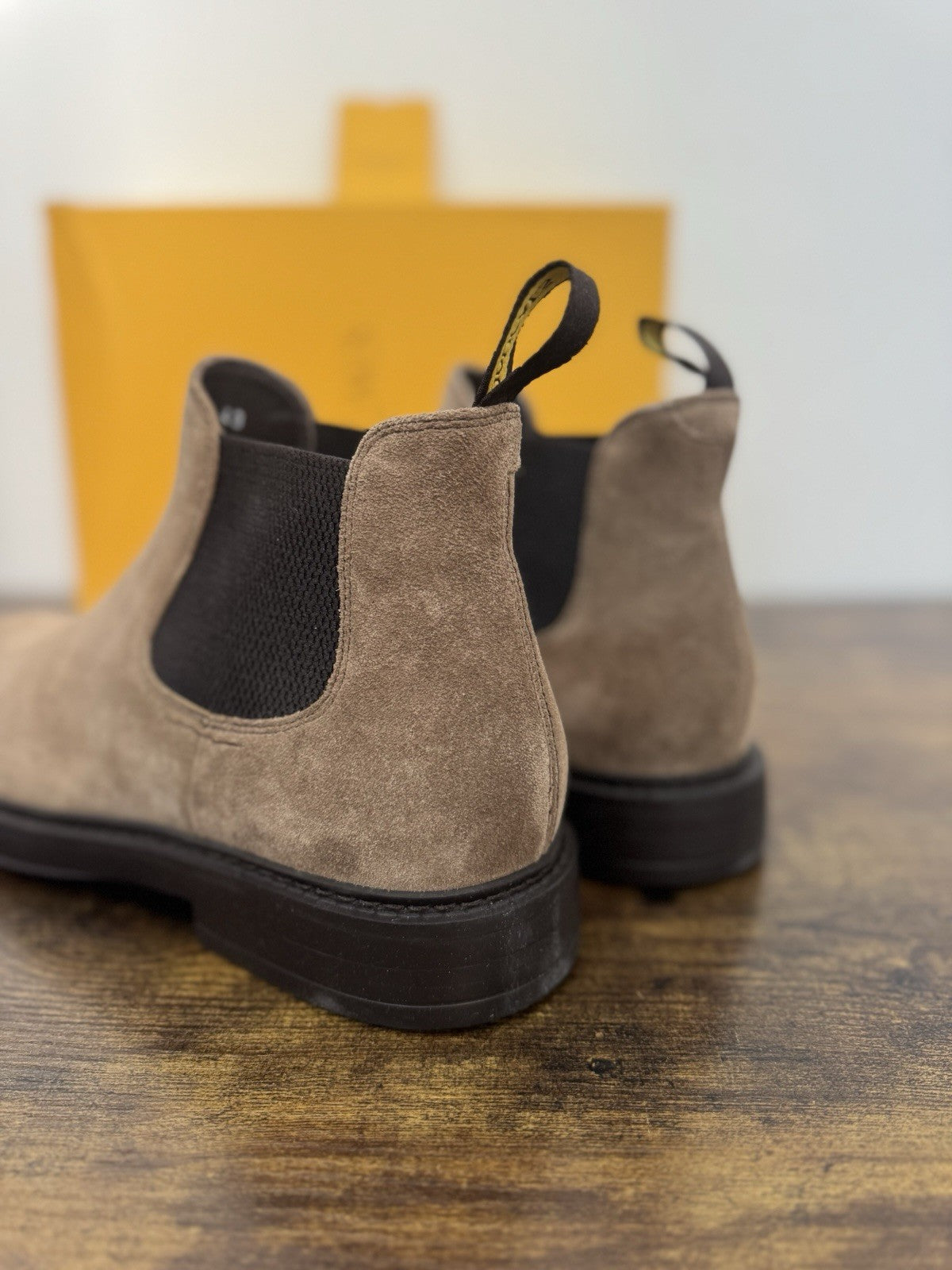 Doucal’s Chelsea Boot Suede Visone Casual Scarpa Doucal’s Uomo 43