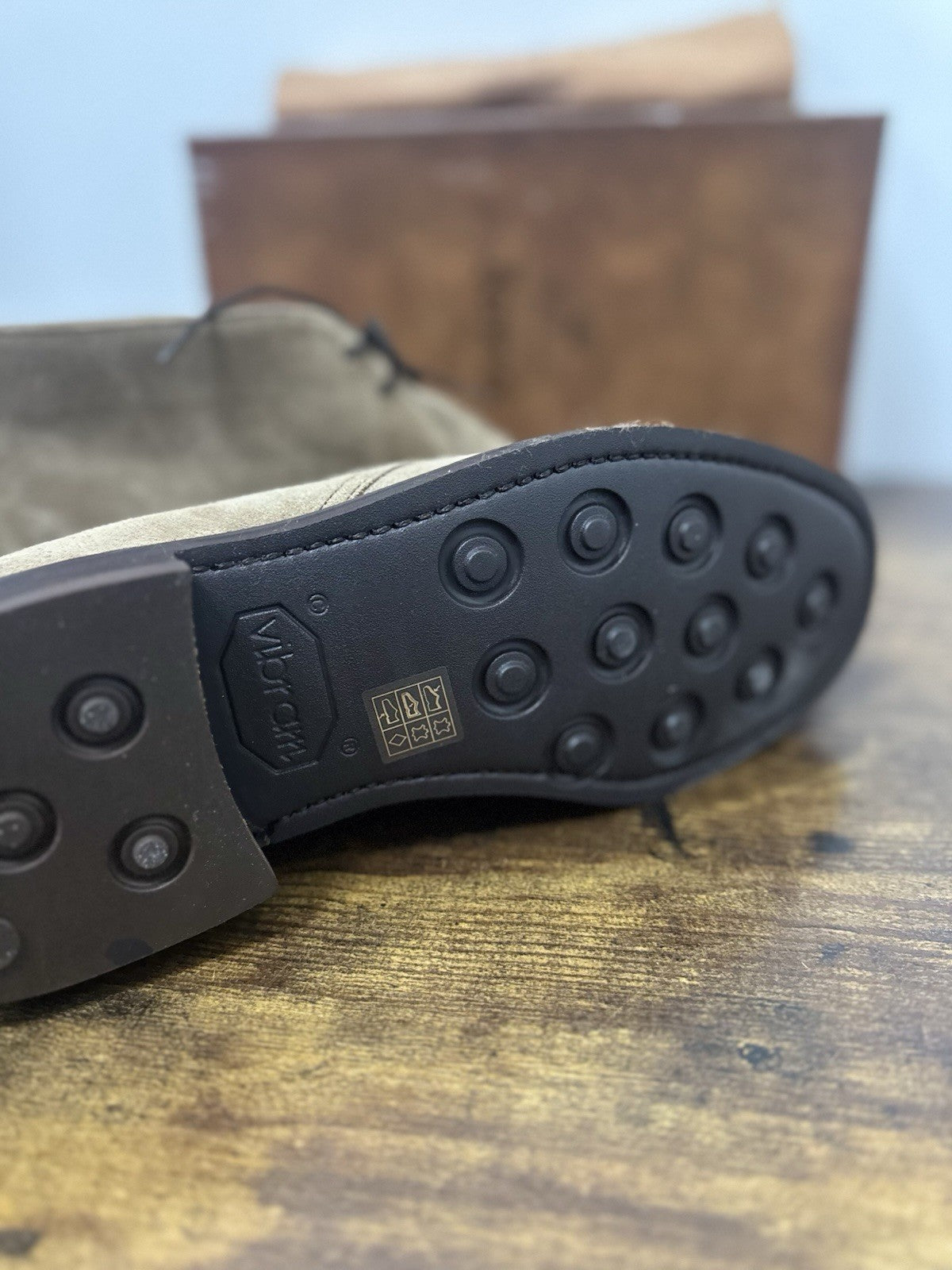 Berwick 1707 Polacchino Tabacco  Suede Fondo Vibram Uomo 43