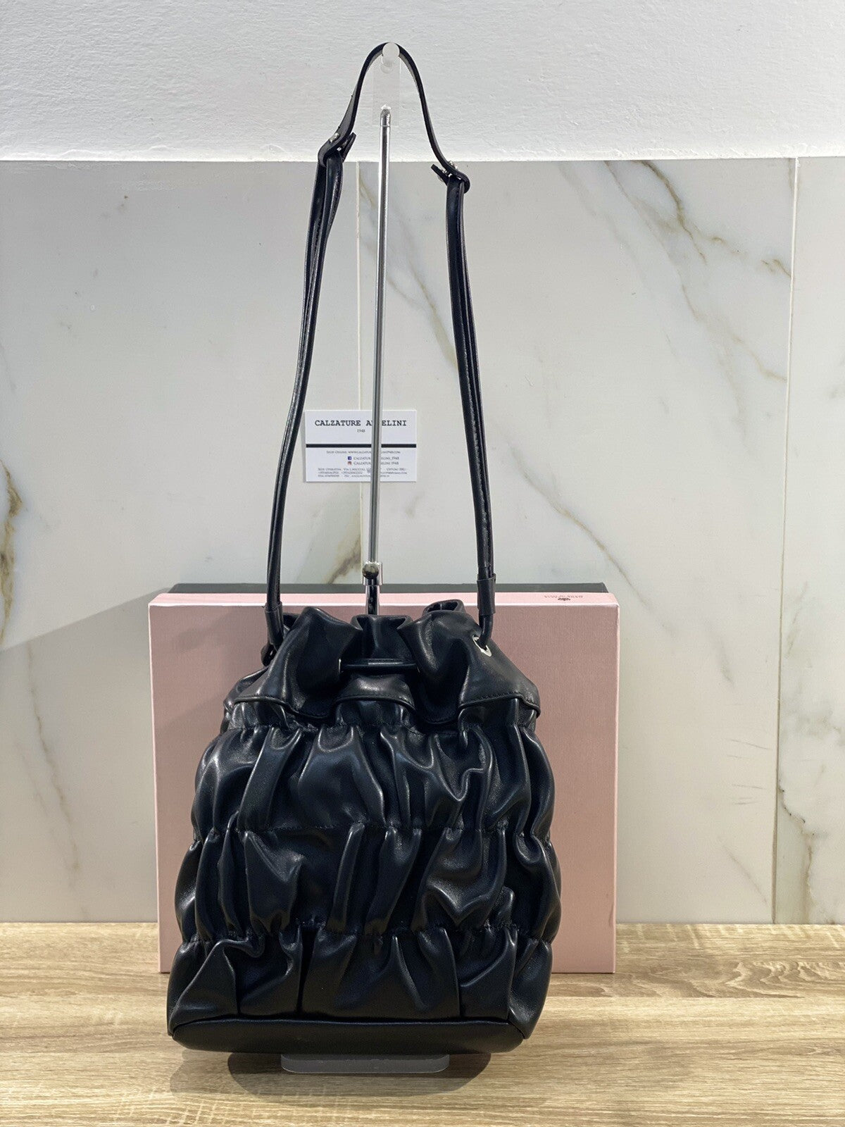 L’arianna Borsa donna in pelle nera secchiello made in italy pelle 
