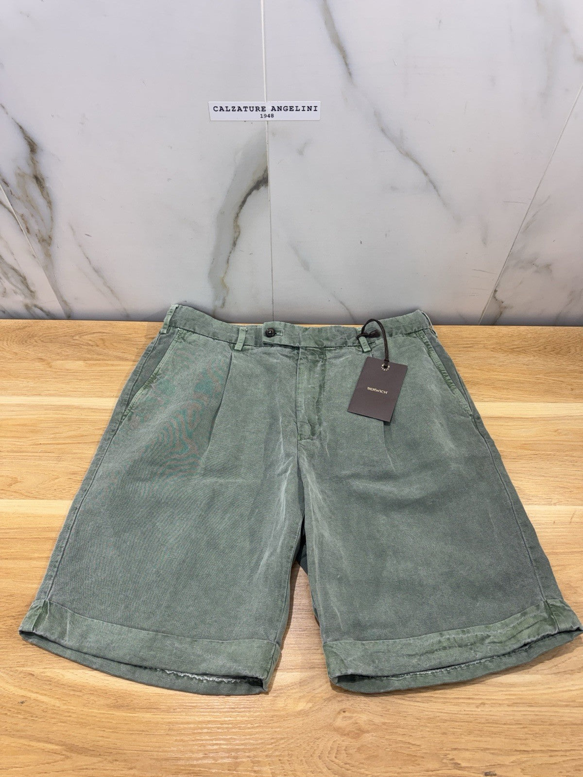 Berwich Bermuda Linen Dyed   Verde Casual Uomo 48