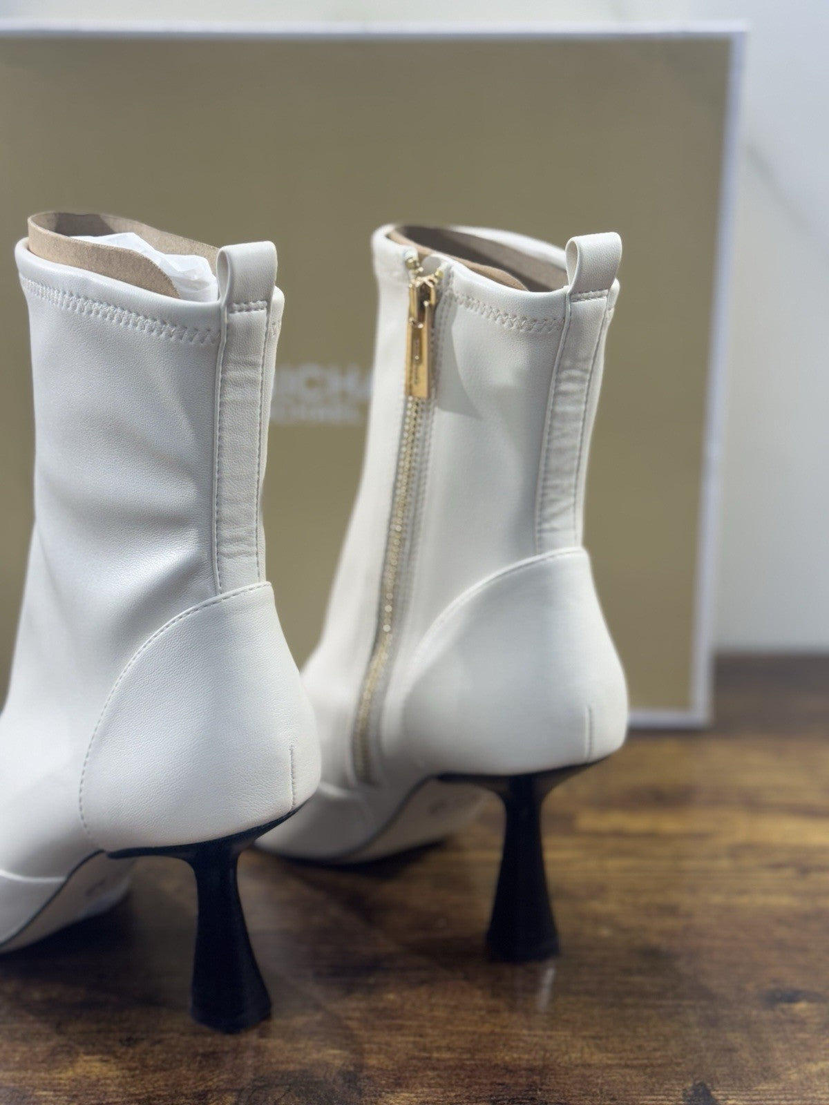 Michael Kors Clara Mid Bootie Donna Pelle  Crema   Casual  Donna 37.5