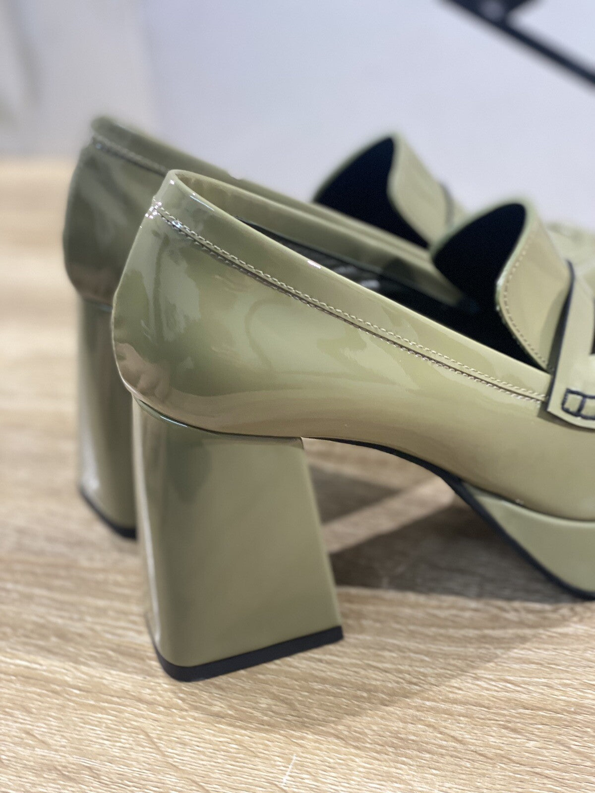 Giampaolo Viozzi mocassino donna plateau vernice oliva 38