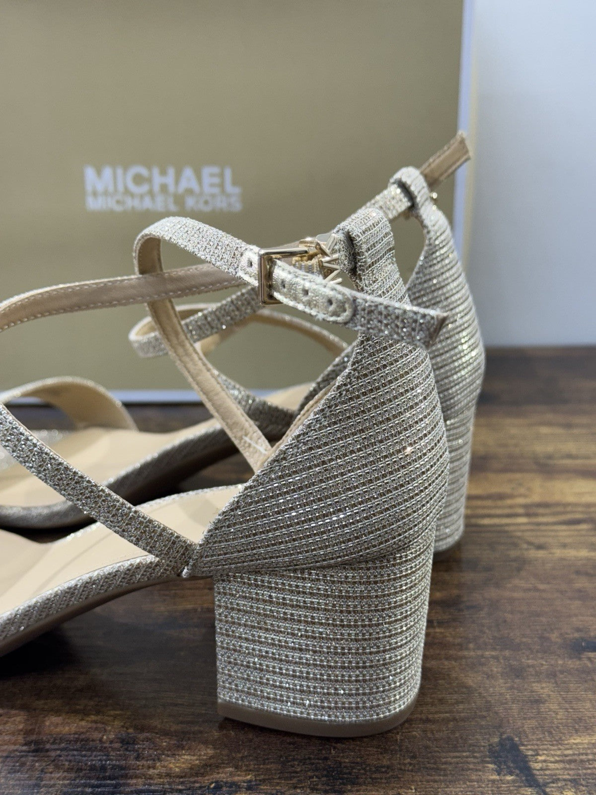 Michael Kors Sandalo Serena Flex In Pale Good Casual Donna 37