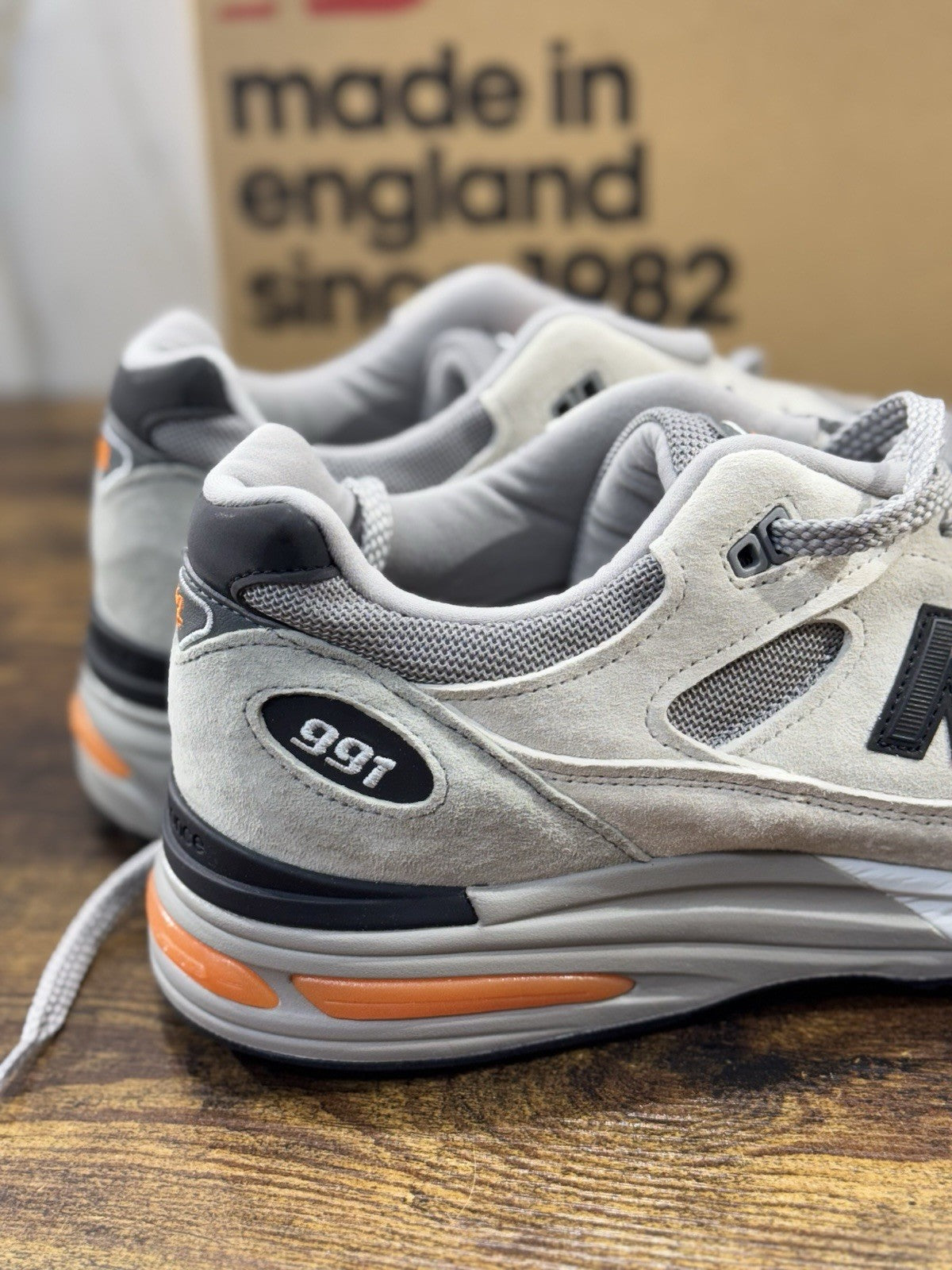 New Balance 991 V2Made In Uk Limited Edition 100% Leather Iconic Grey  Icon 45
