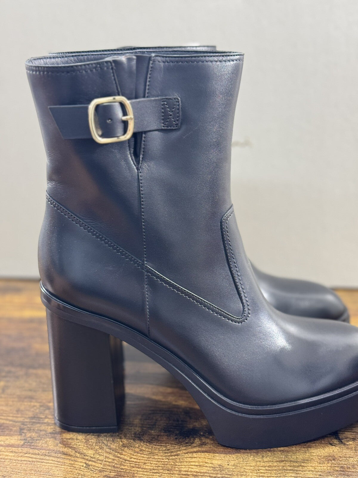 Santoni Tronchetto  Donna Pelle Nera  Casual Luxury Boot Woman Santoni 38.5