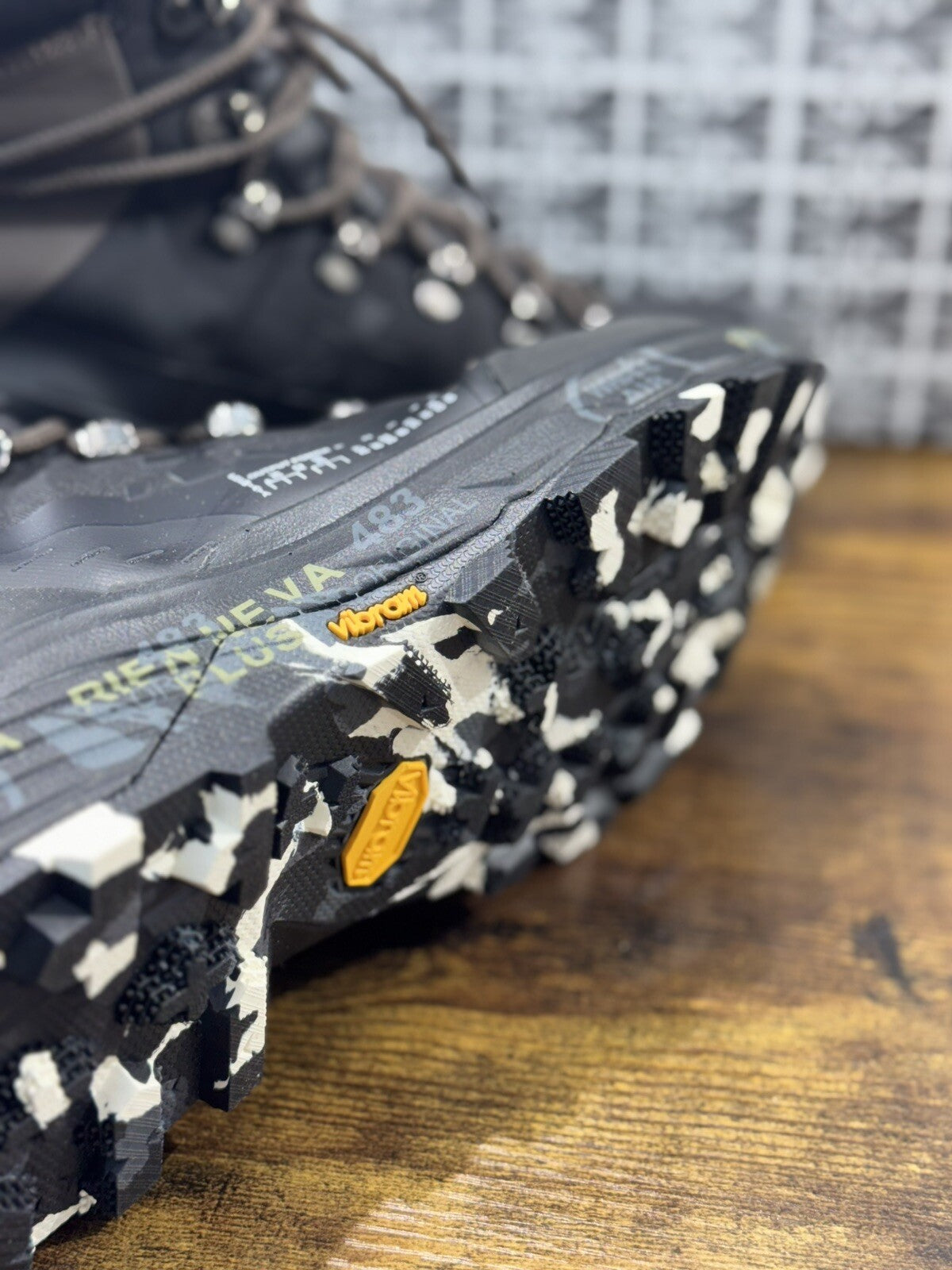 Premiata Midtrack   Boot  Uomo Pelle Nero Icon  Sneaker Premiata Uomo Vibram 46