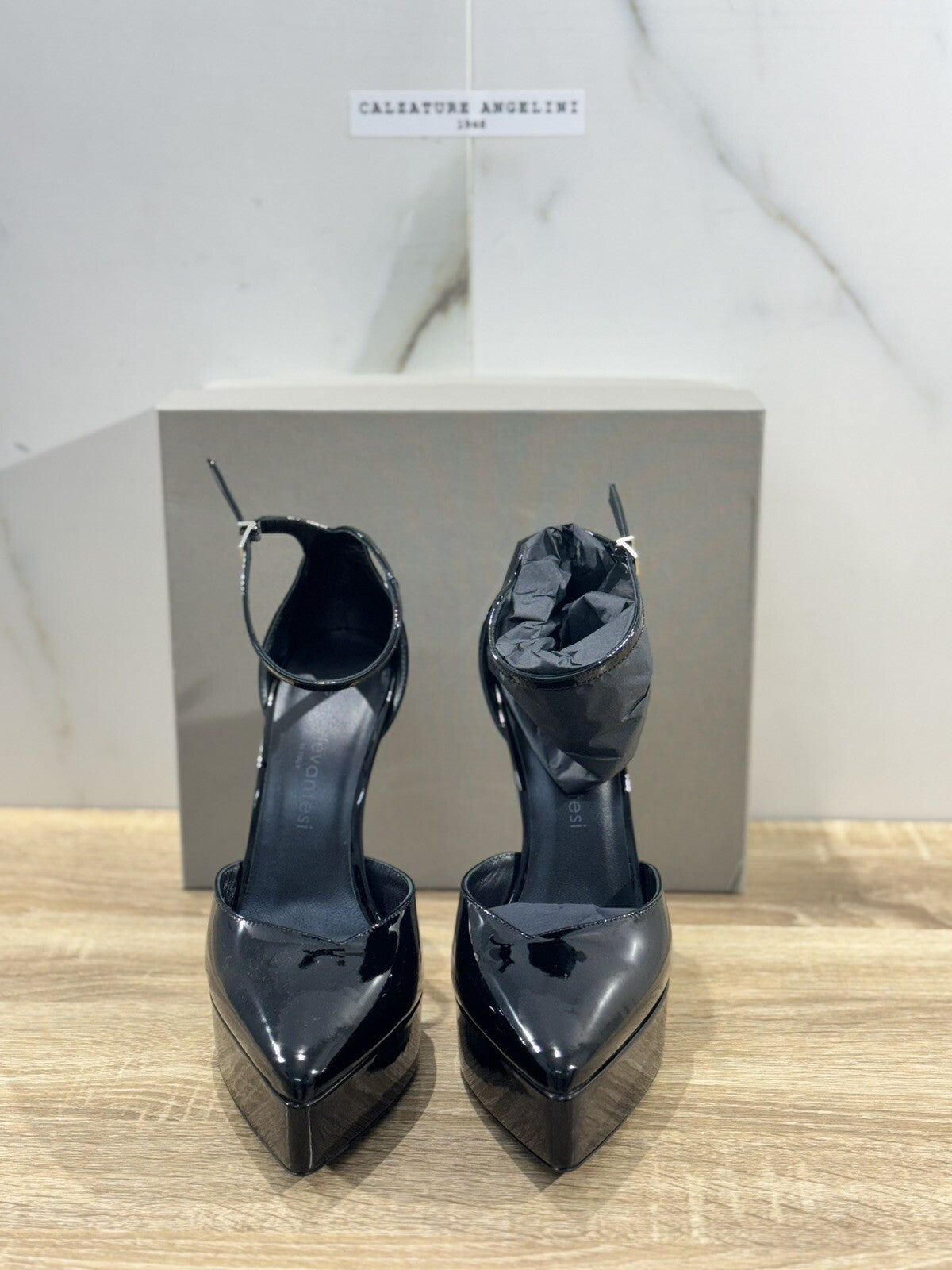 Sergio Levantesi Decollete’ donna Yuma   pelle Nero  made in italy luxury 40