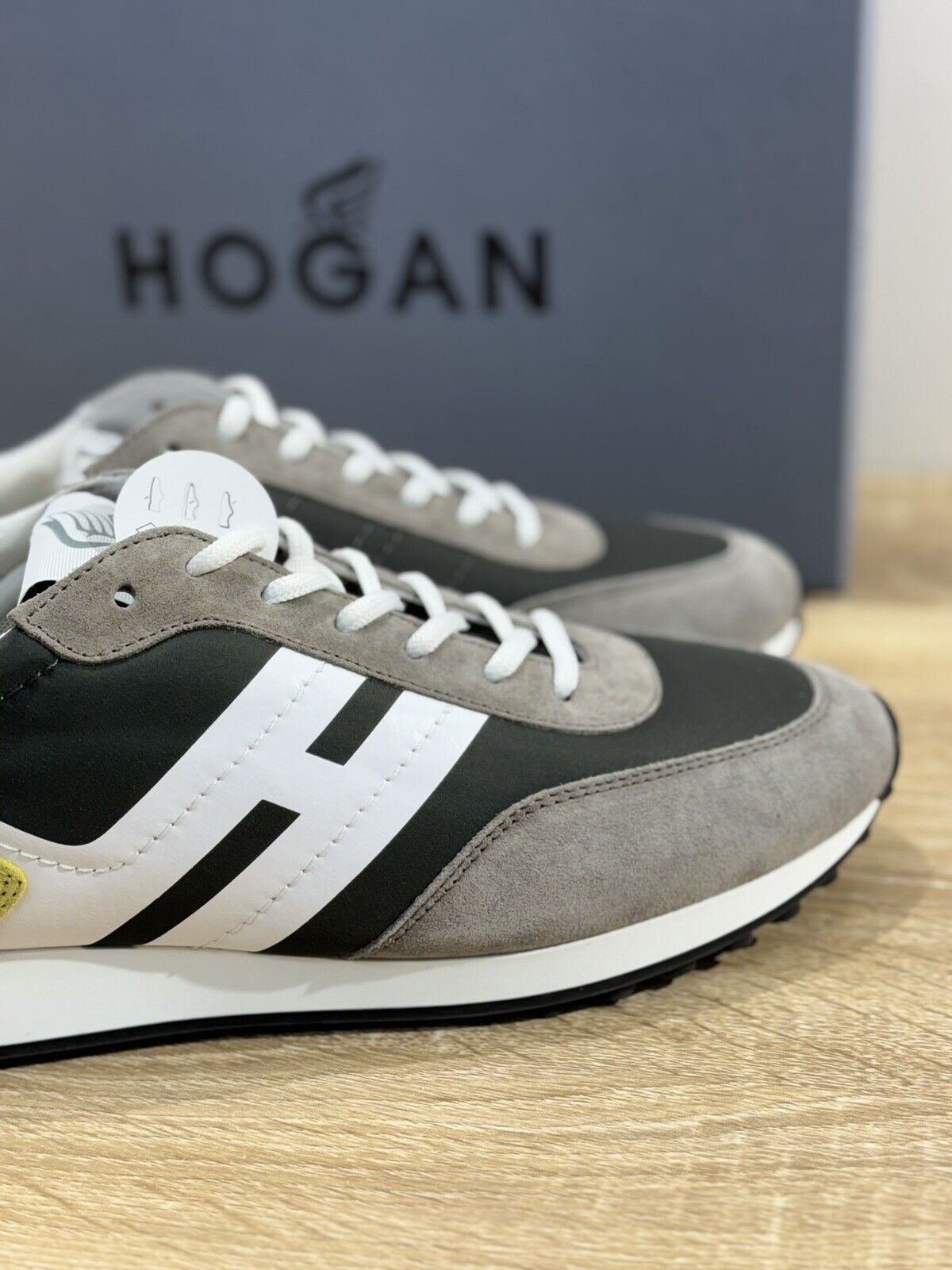 Hogan Sneaker Uomo H429 Pelle Grigia  Luxury Shoes Hogan 41