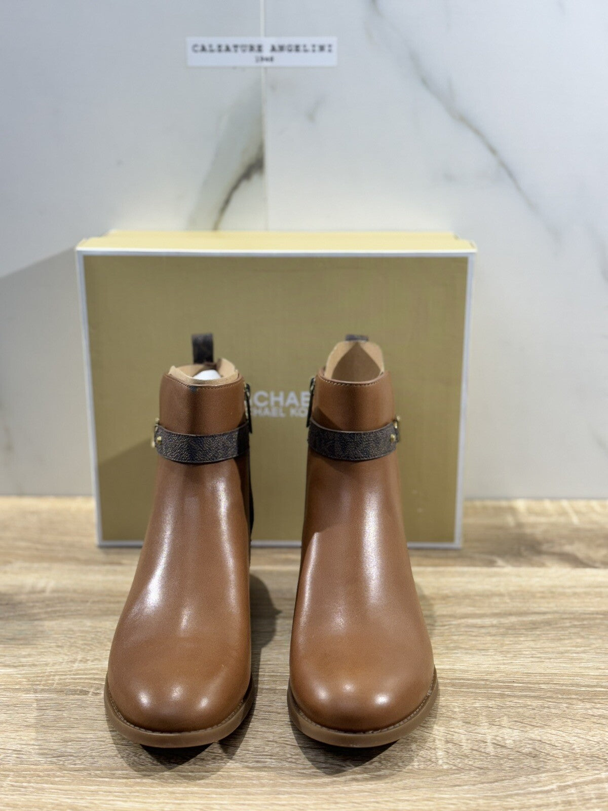 Michael  Kors Farrah Flat  Bootie Cuoio  Chelsea Boot  Extra Light Pelle 39.5